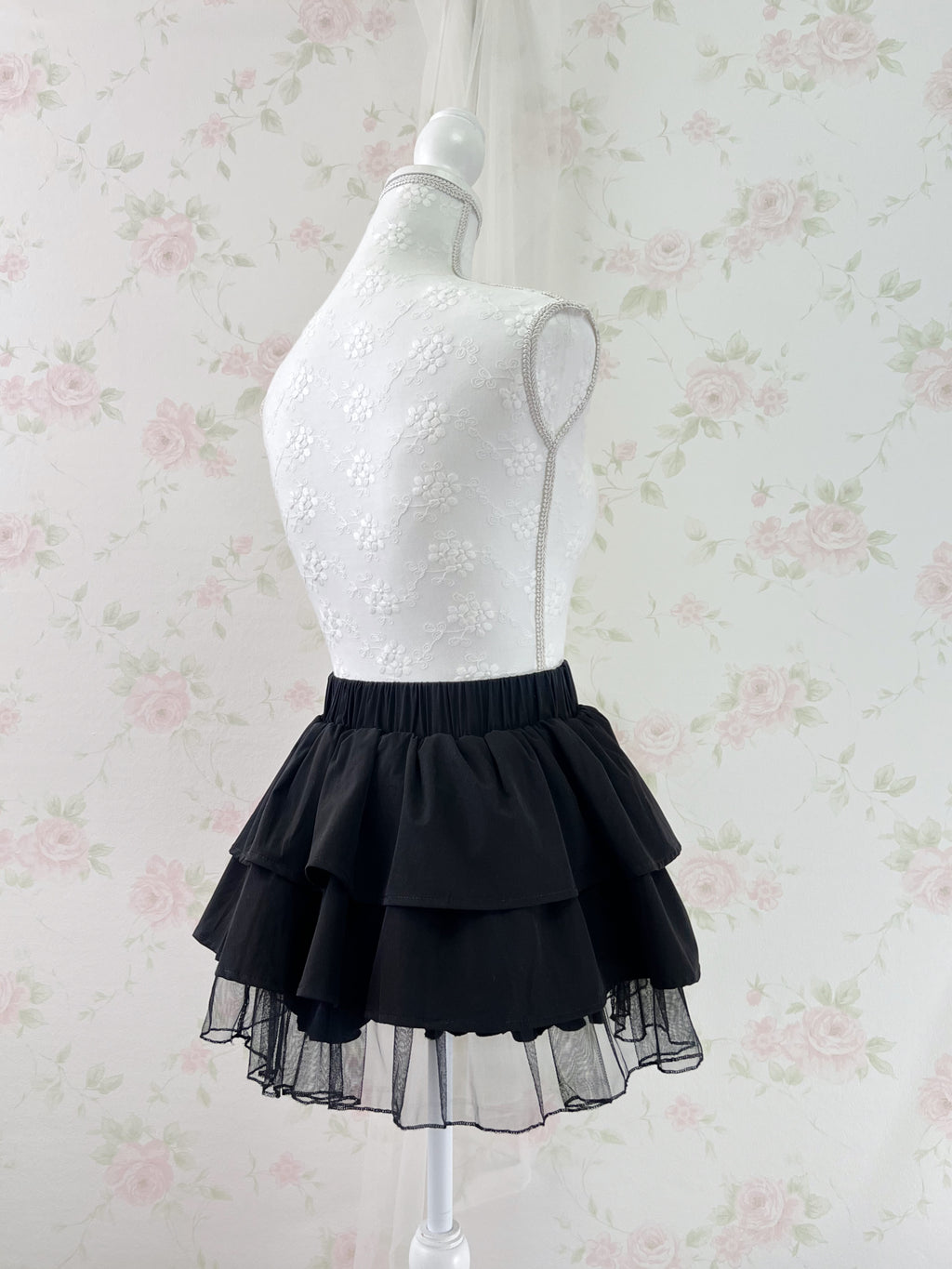 Tulle Hem Tiered Skirt (Black)