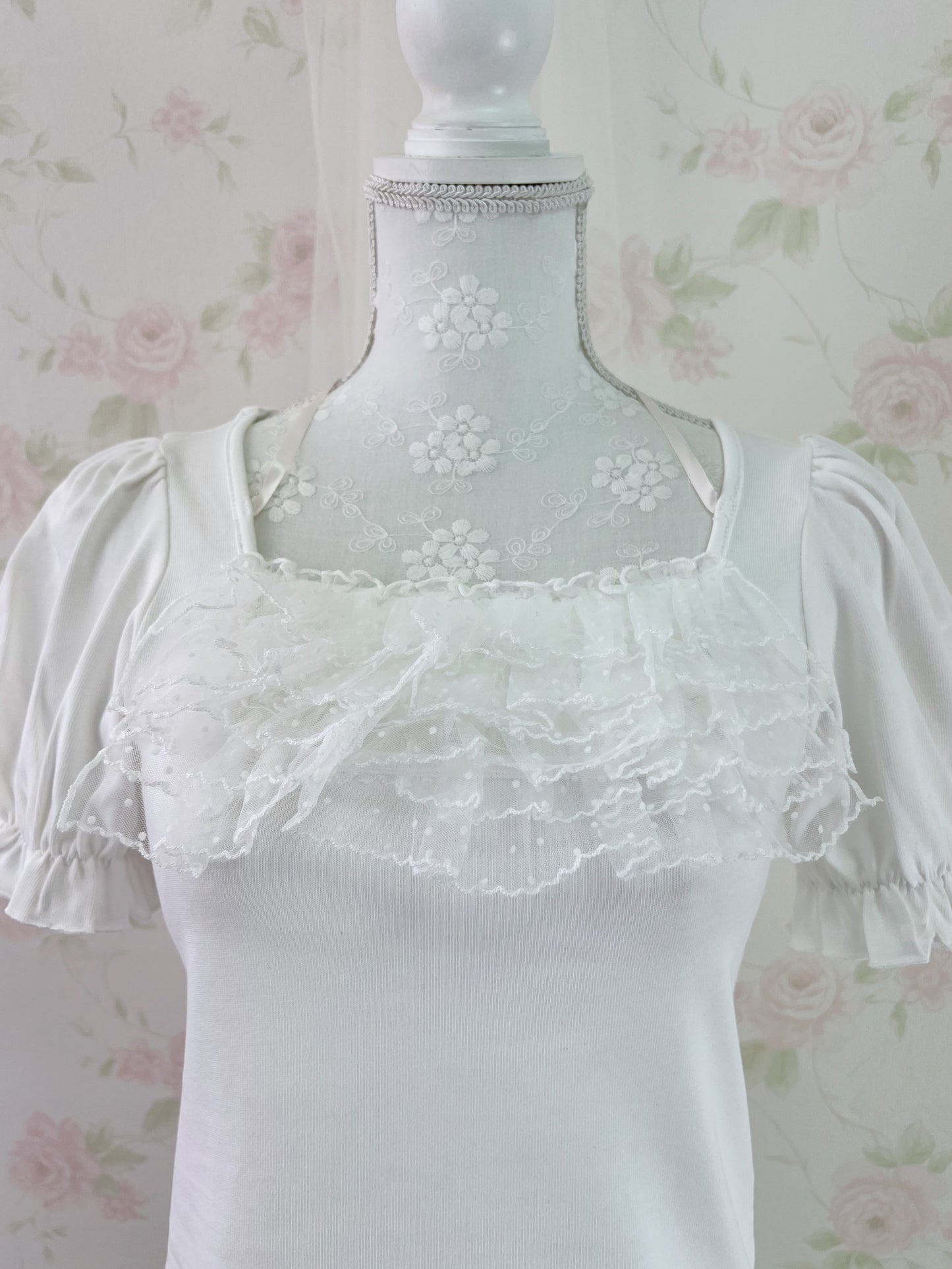 evelyn Polka Dot Frill Girly Top (White)
