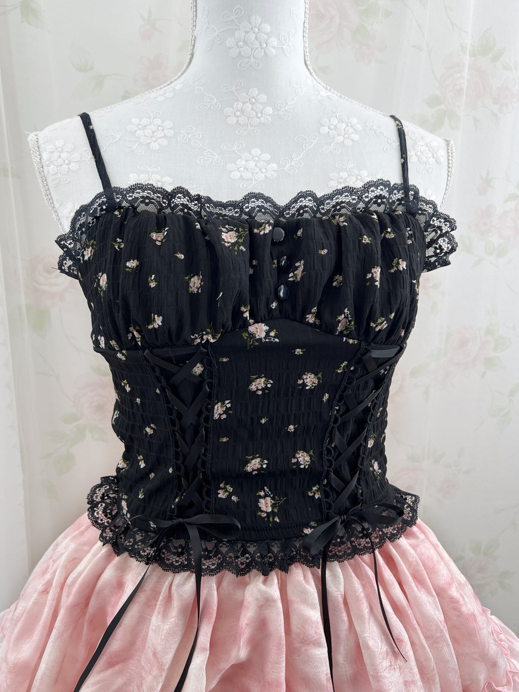 Petite Floral Laced Up Camisole (Black)