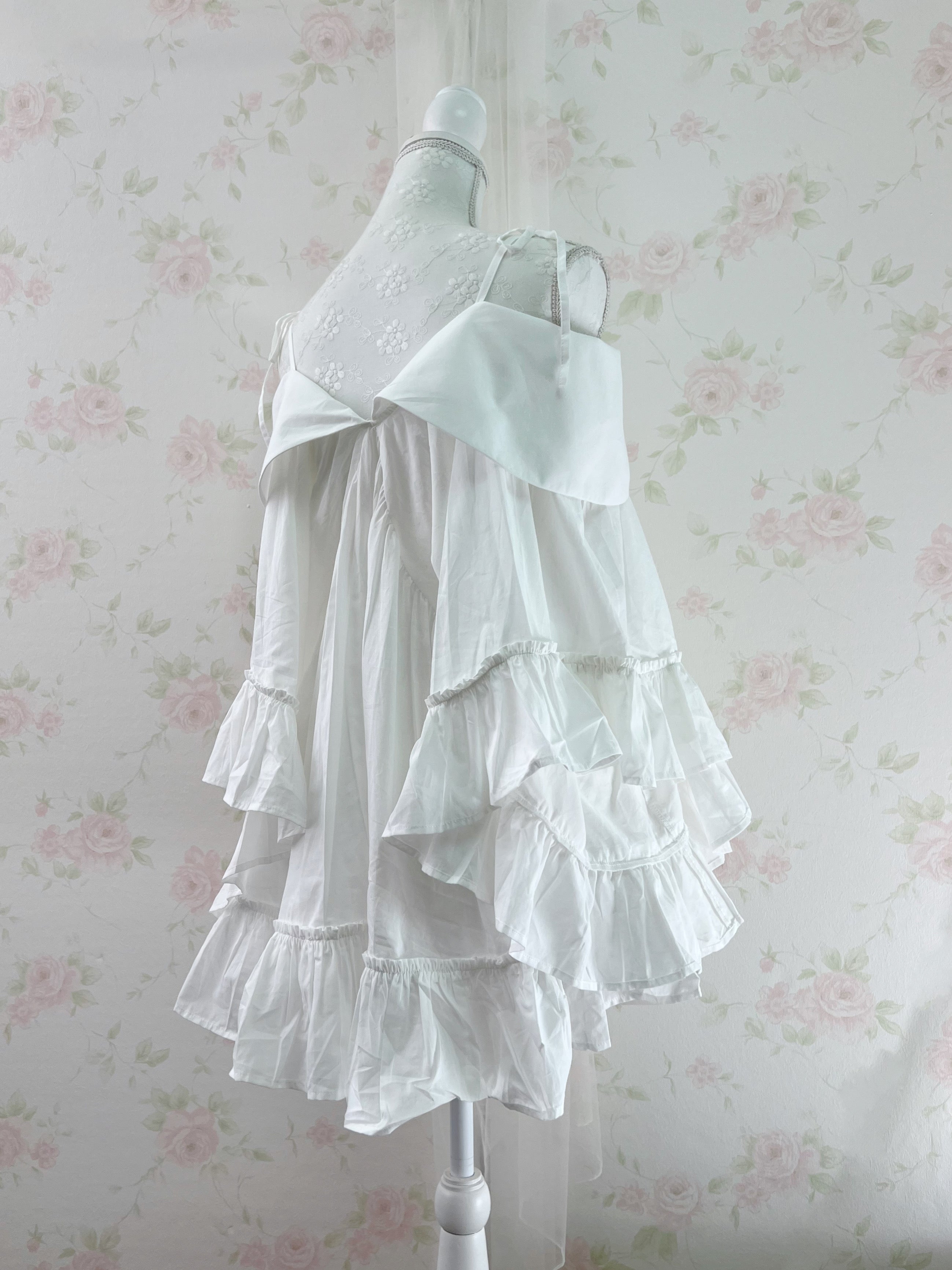 Off Shoulder Layer Like Tunic Top (White)