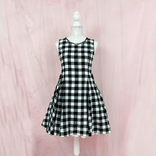 mille fille closet by LODISPOTTO Checked Layered Back Dress (Black)