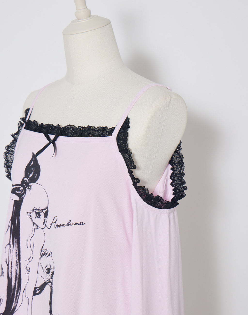 AVENCHUMU ERICO collaboration illustration flare sleeve top