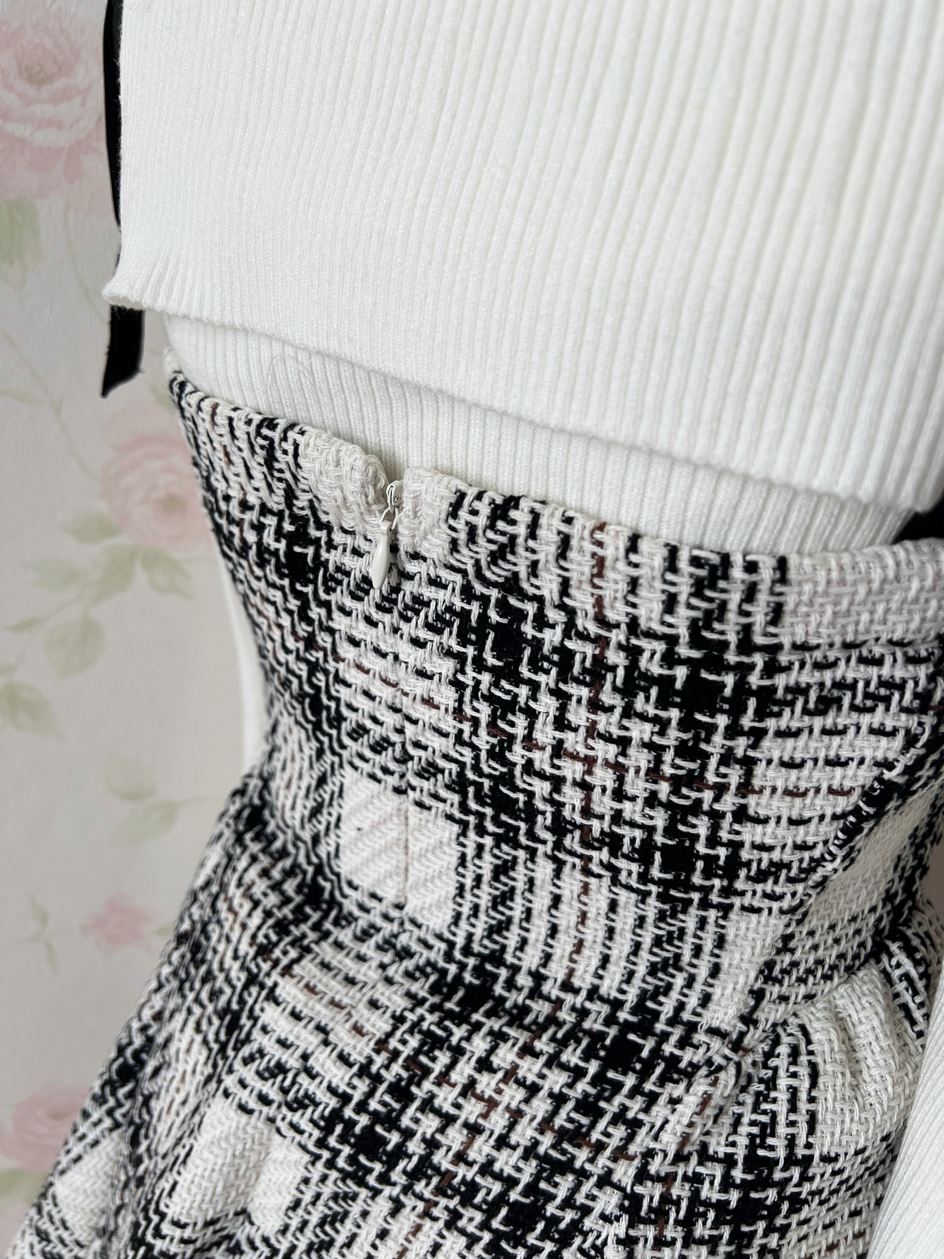 Shoulder Bow Checked A-Line Dress (White)