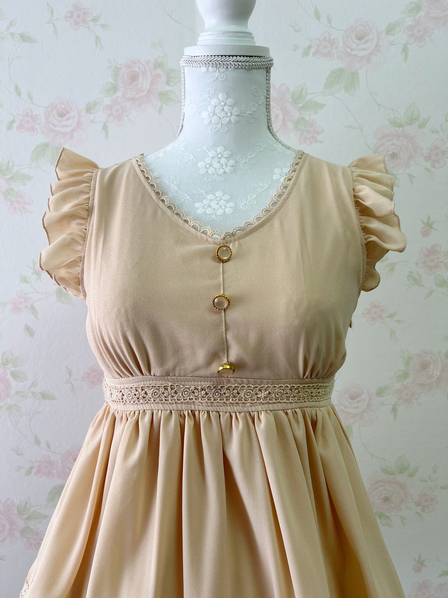 LIZ LISA Penderie Ruffled Sleeve Tunic Top