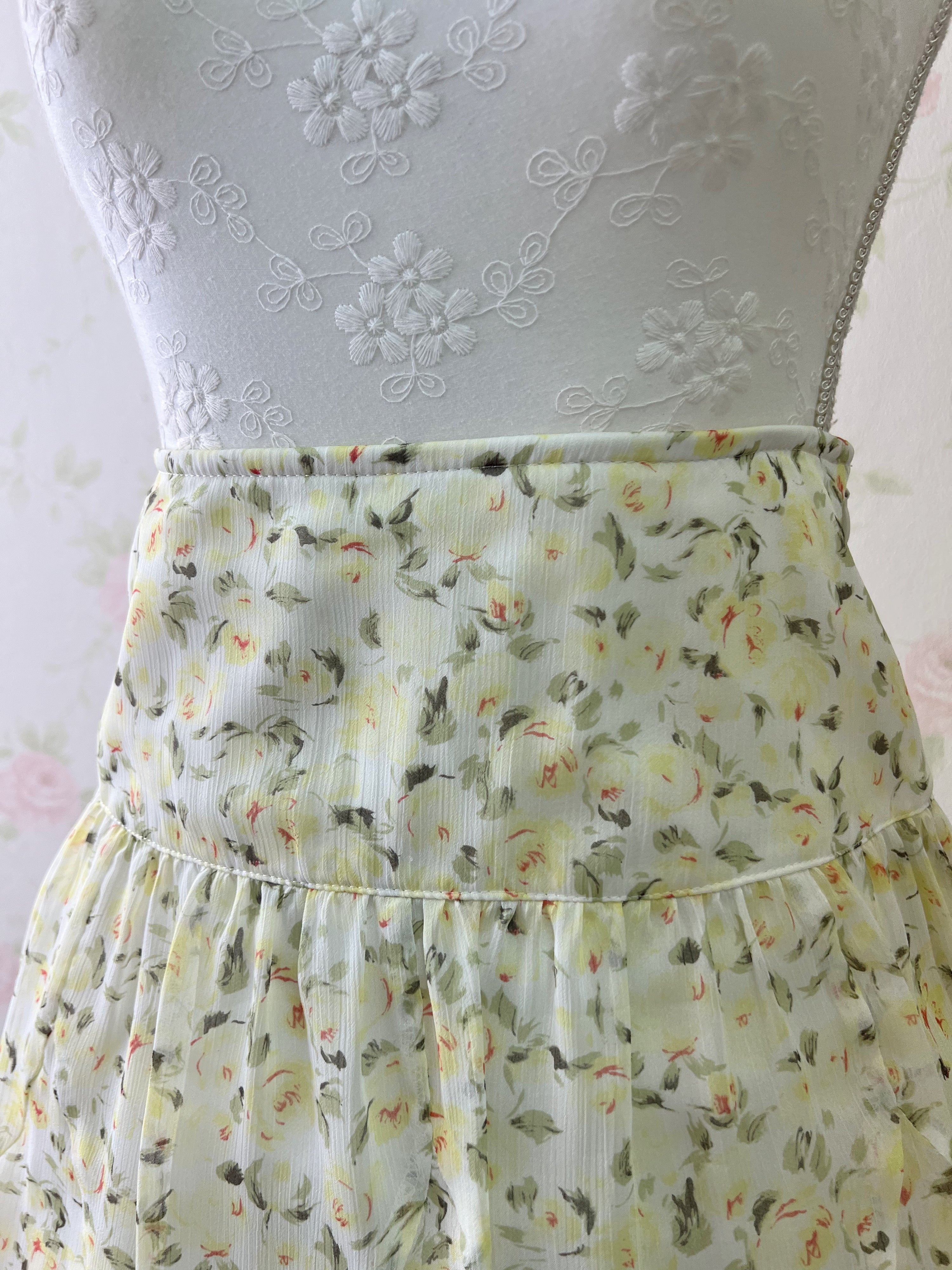 L’EST ROSE Floral Flare Skirt (yellow)