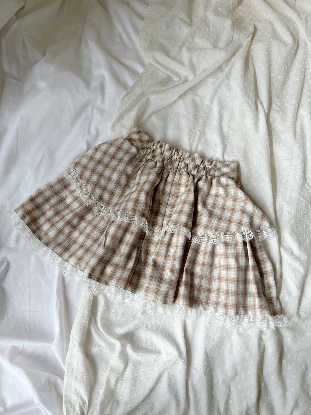evelyn Checked Lacy Hem Skirt (Beige)