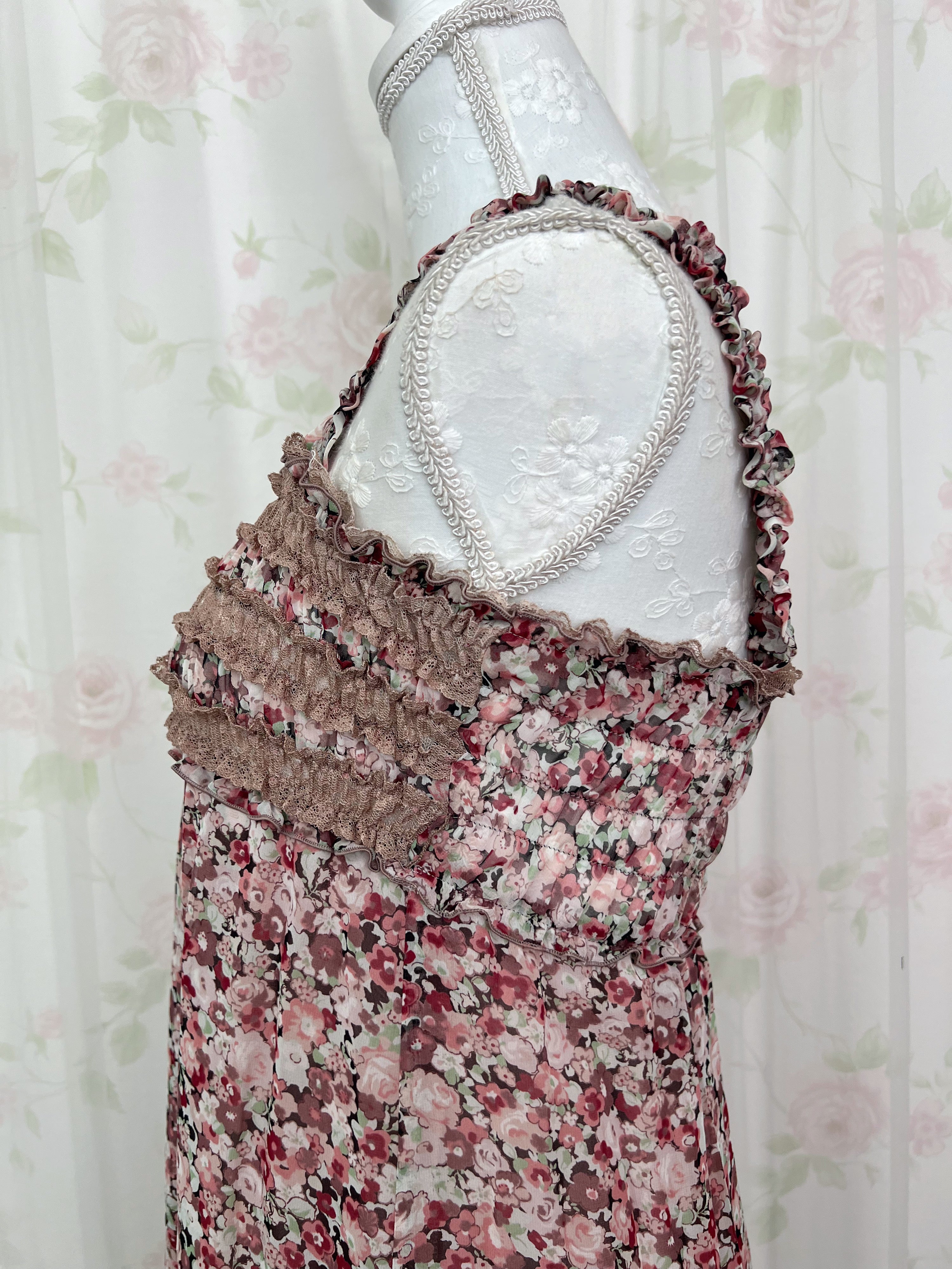 L'EST ROSE Floral Lace Front Shirring Strap Dress