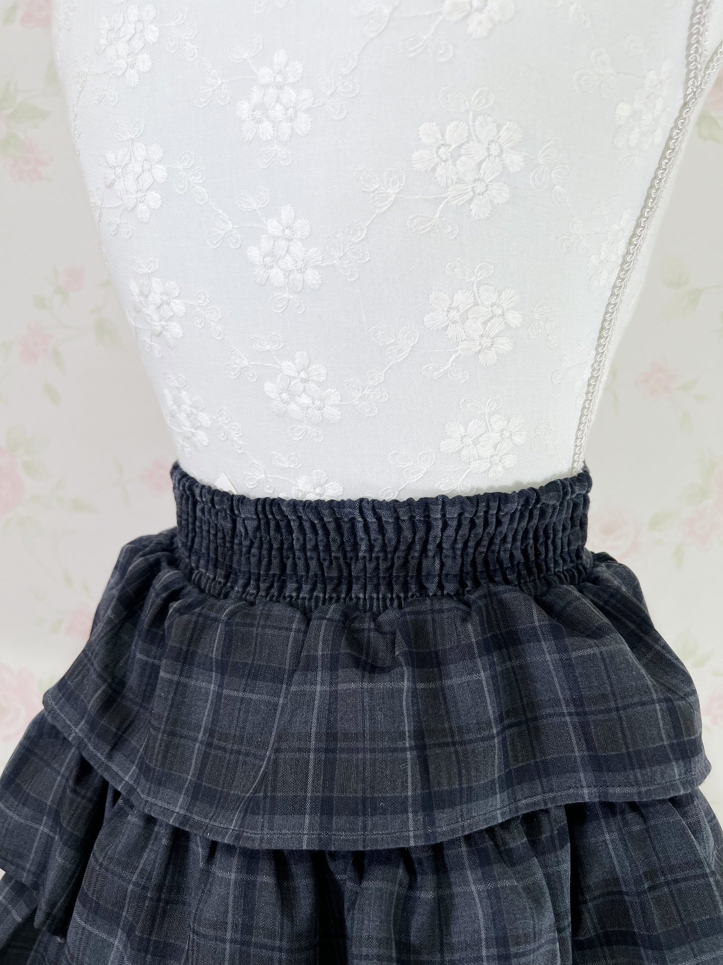 GRL Tiered Checked Skirt (Navy Gray)