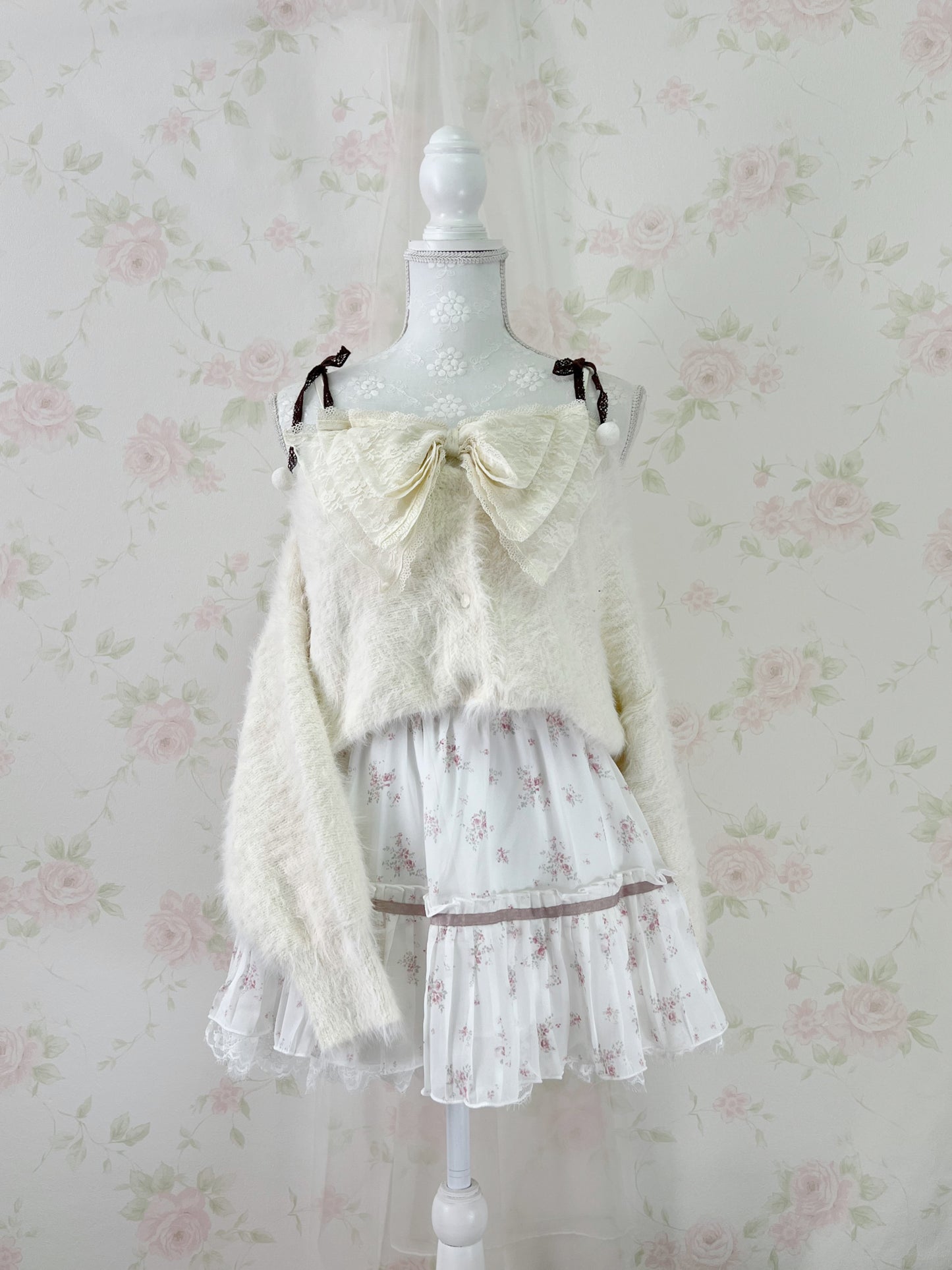 MultiPal Store Original Pom Pom Lace Strap Shaggy Sweater (Ivory)