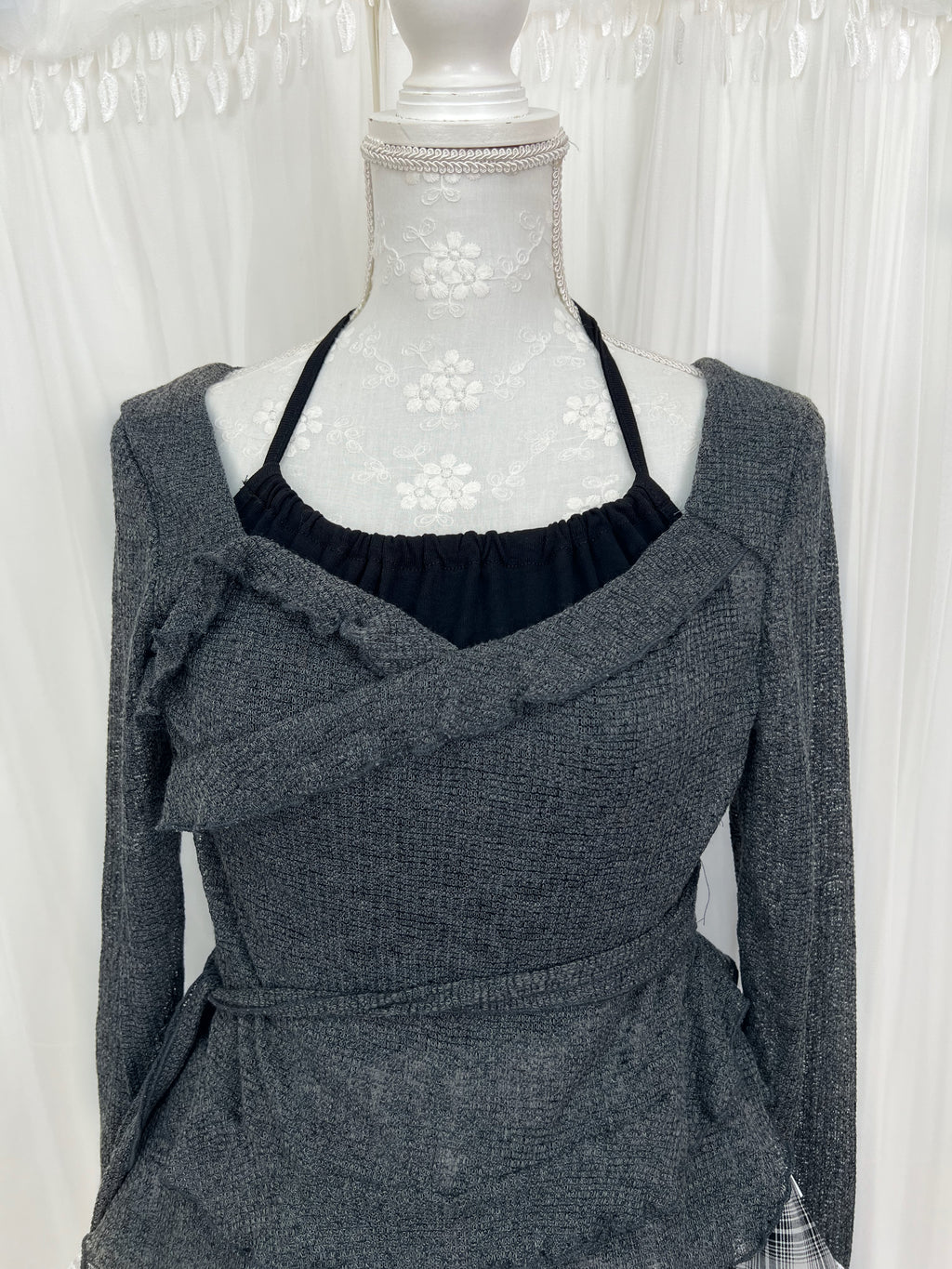 Halter neck Layered Like Top (Gray)