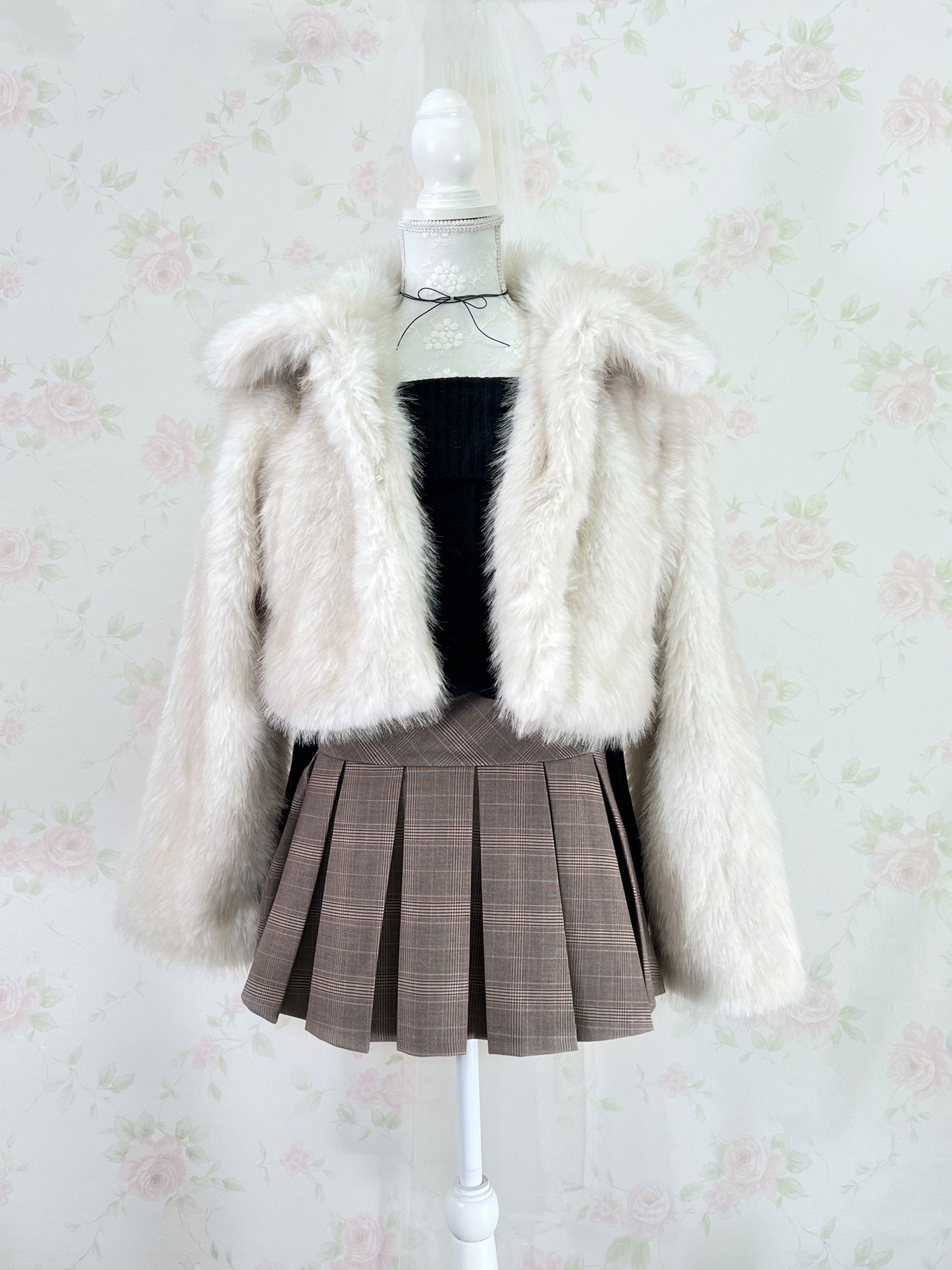 GRL Eco Fur Gyaru Jacket (Beige)