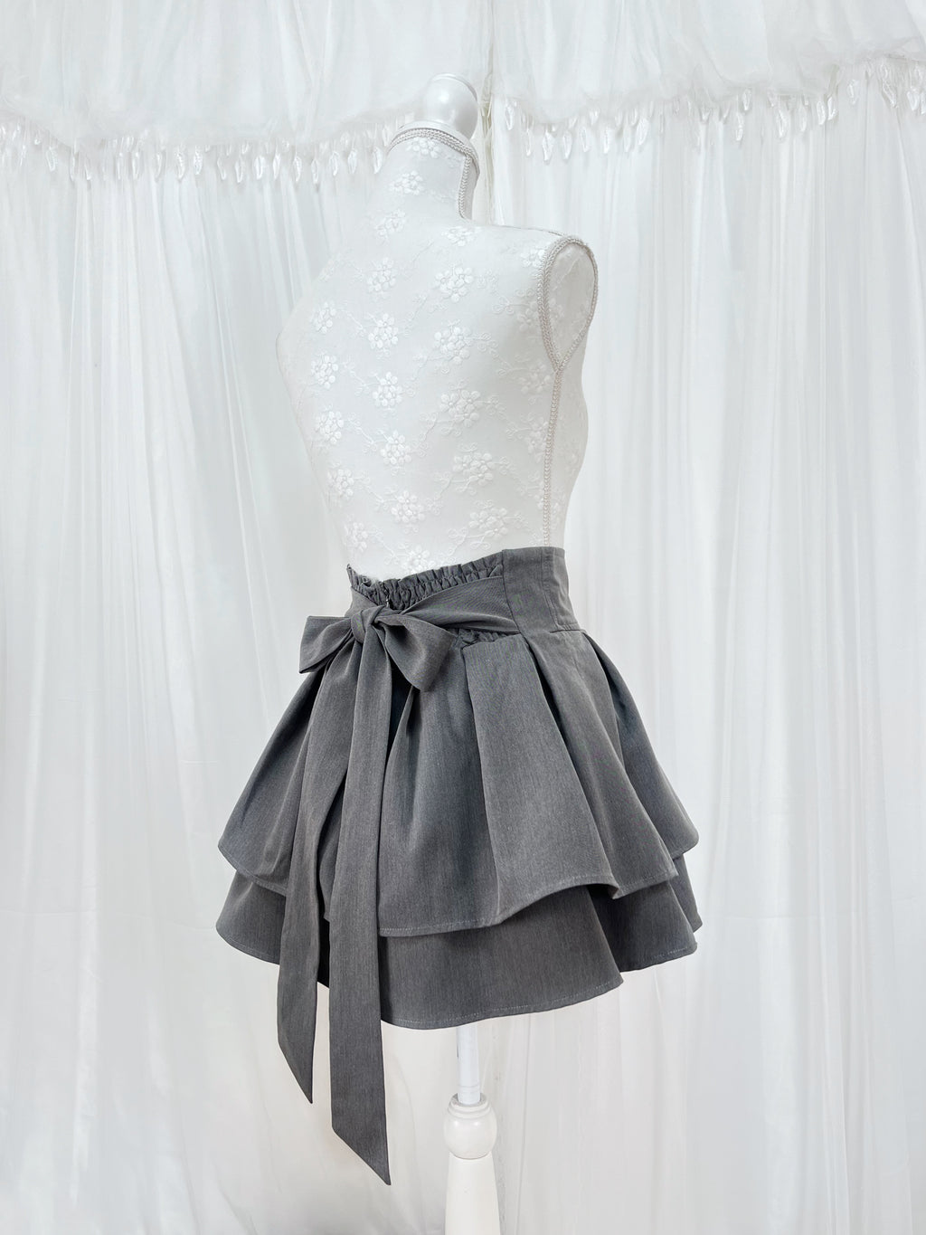 Back Bow Tiered  High Waist Skirt (Gray)
