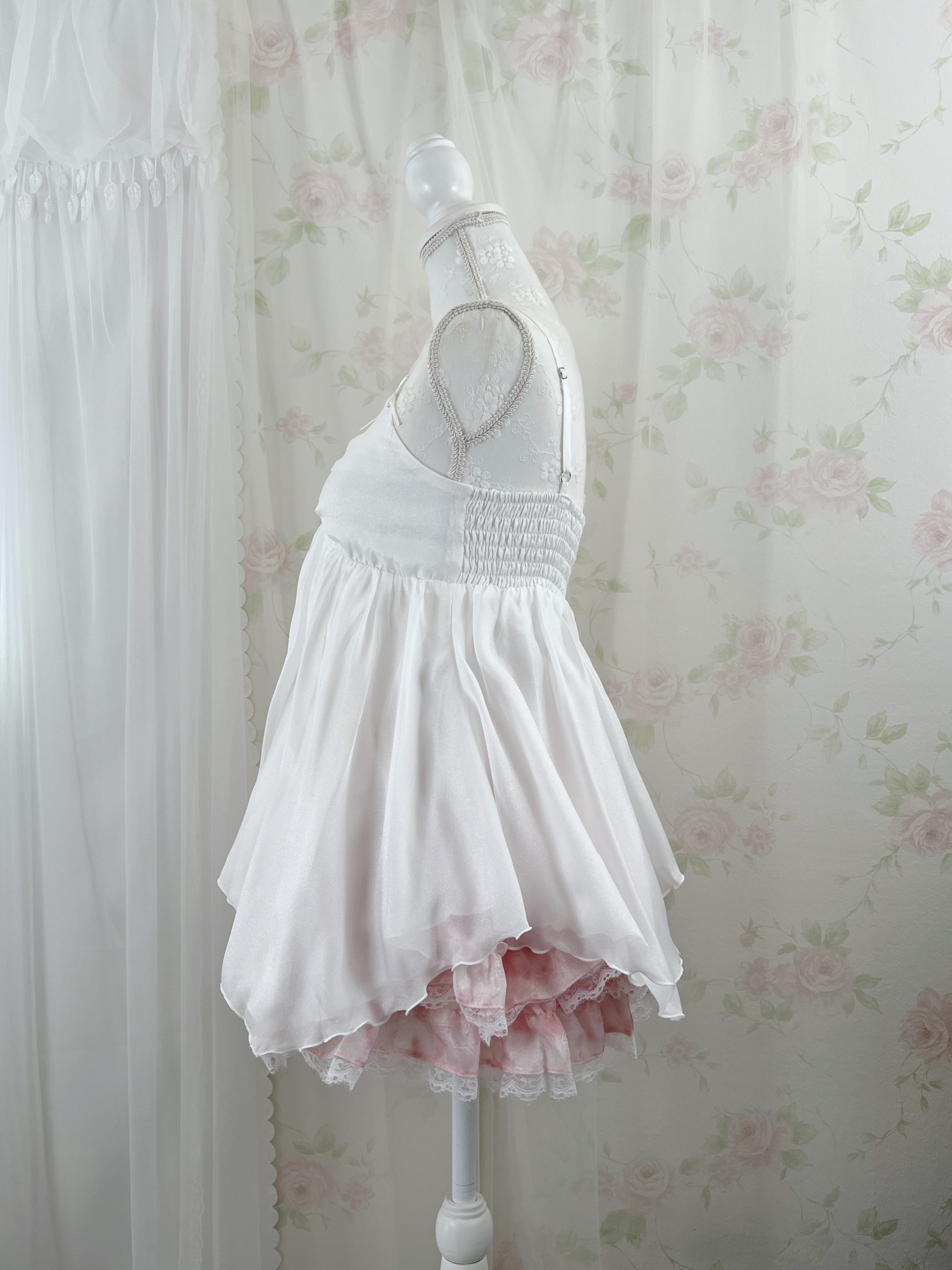 (Pre-order) Evori Glow White Lotus Camisole
