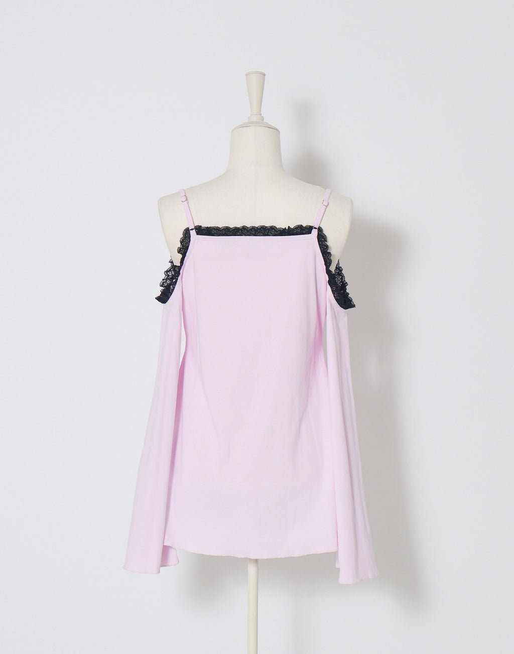 AVENCHUMU ERICO collaboration illustration flare sleeve top