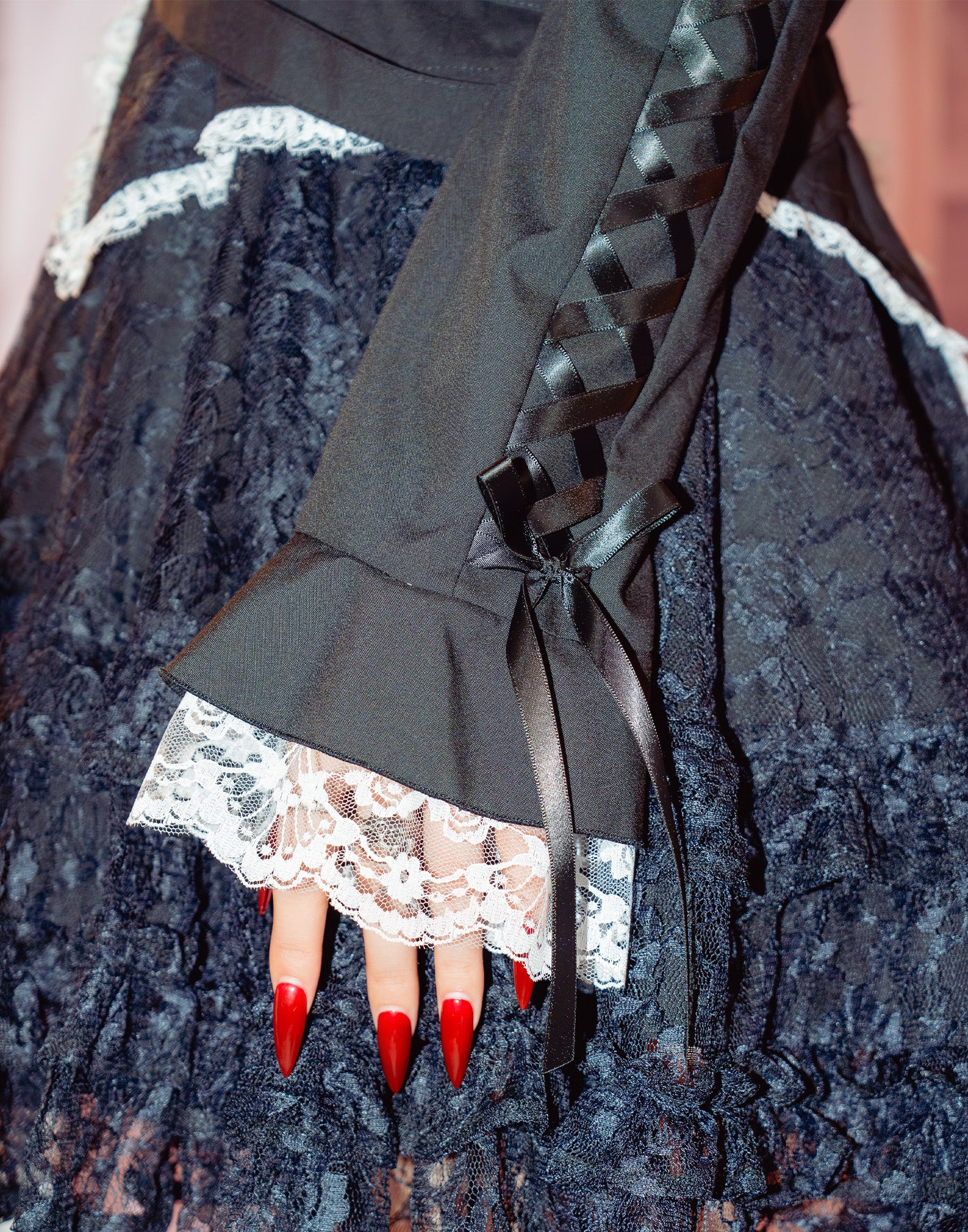 AVENCHUMU magical girl bone one-piece