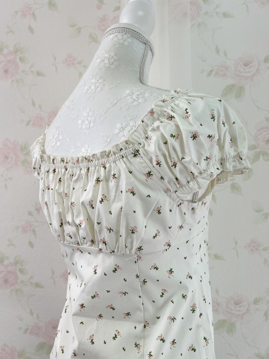 Petite Floral Puff Sleeved Cotton Blouse (Ivory)