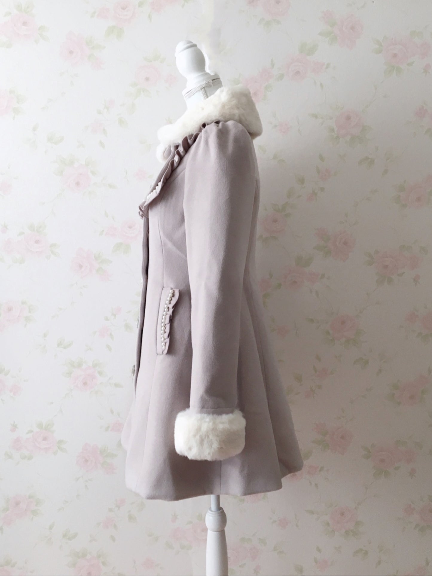 (25% OFF) Ank Rouge Crystal Heart Dolly Coat (Pink)