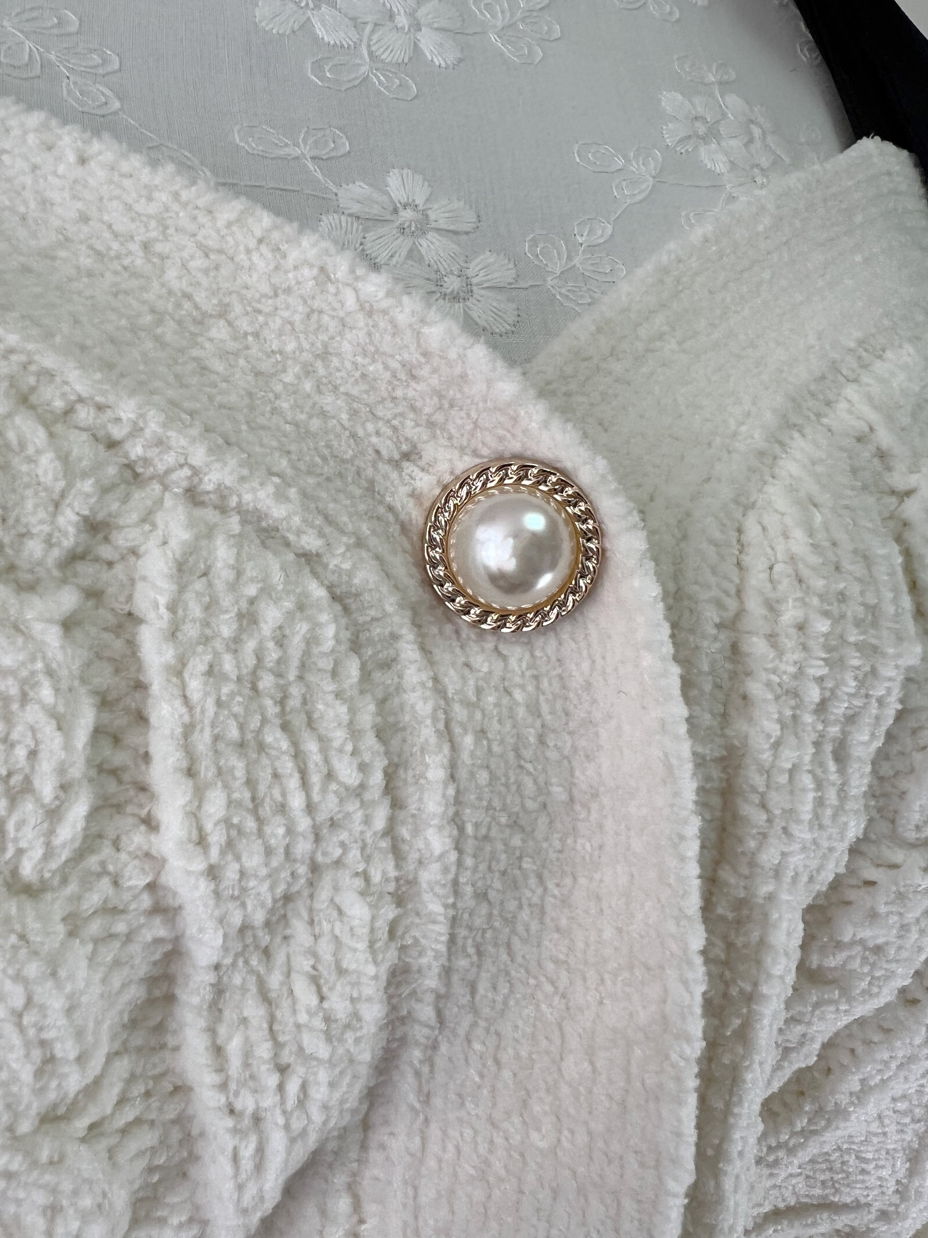 Velvet Shoulder Bow Sweater (Ivory)