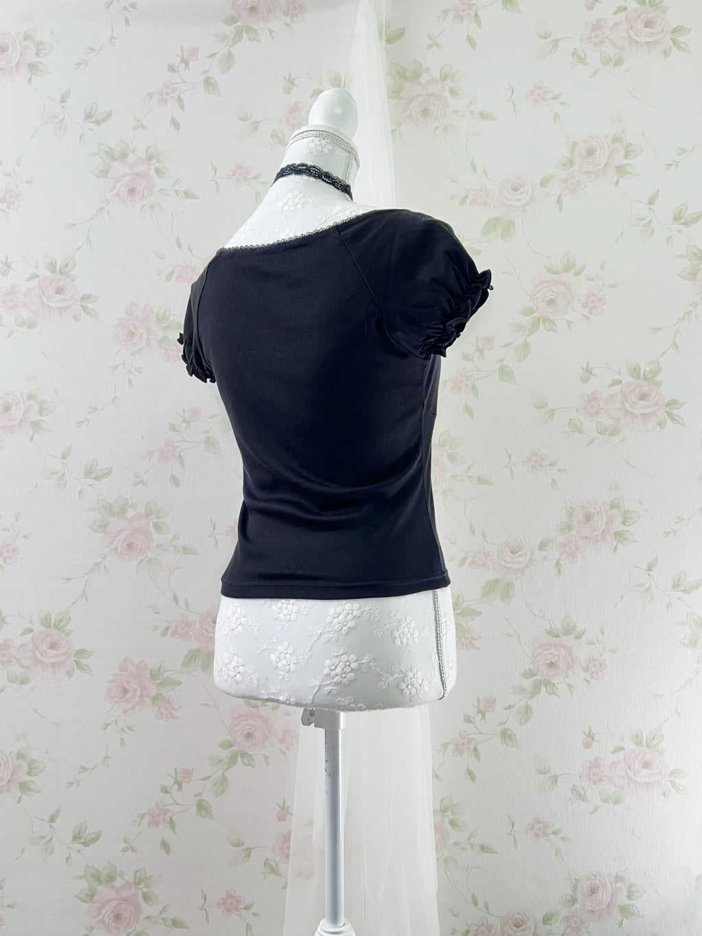 Lacy Choker Shoujo Top (Black)