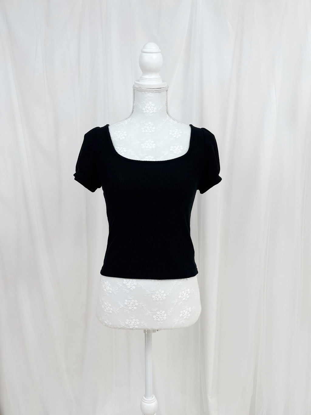 Back Bow Shoujo Top (Black)