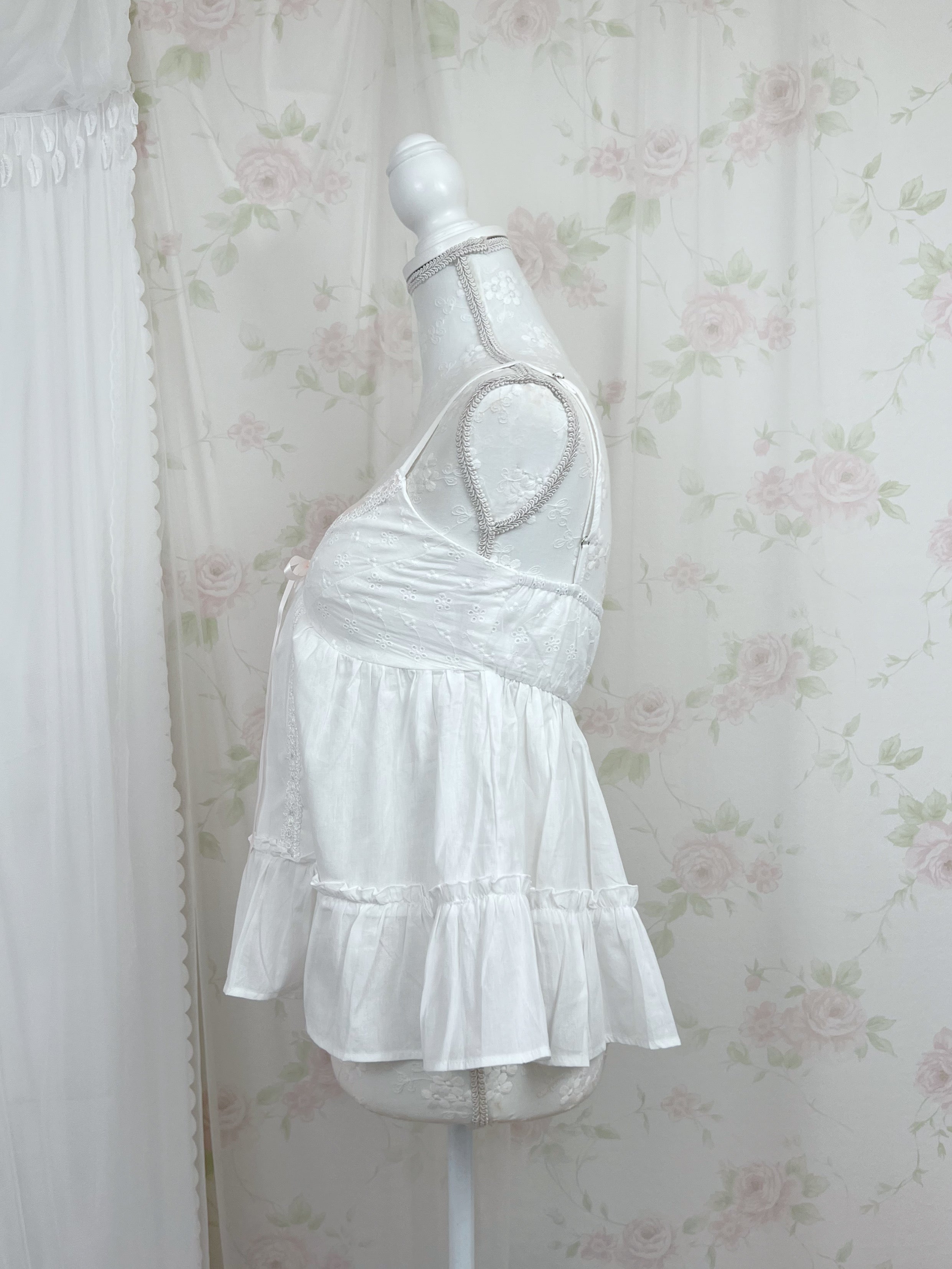 1998beforethedawn 1998beforethedawn Esme Cami Top (White)