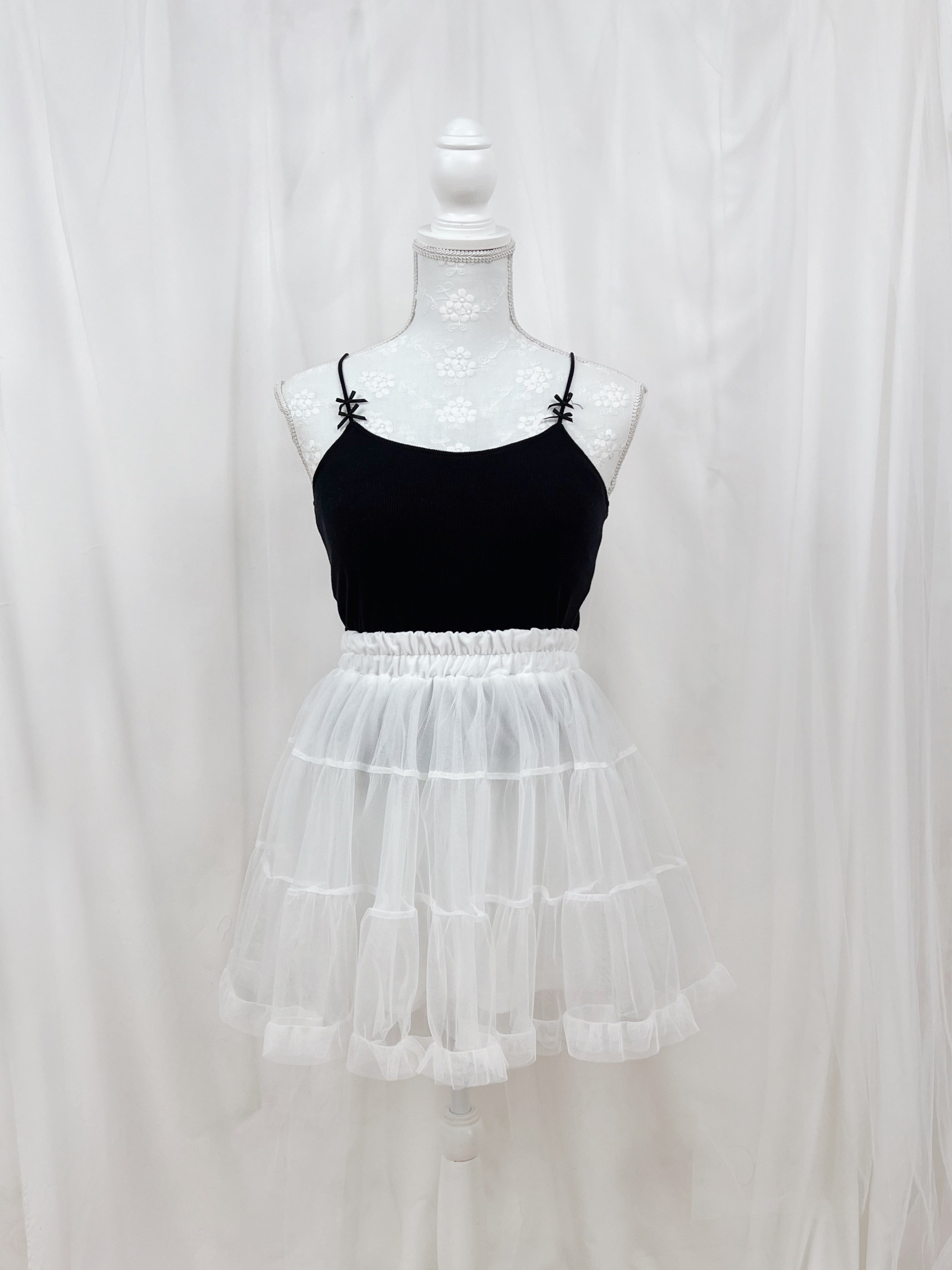 Petite Bow Strap Camisole With Cup (Black)