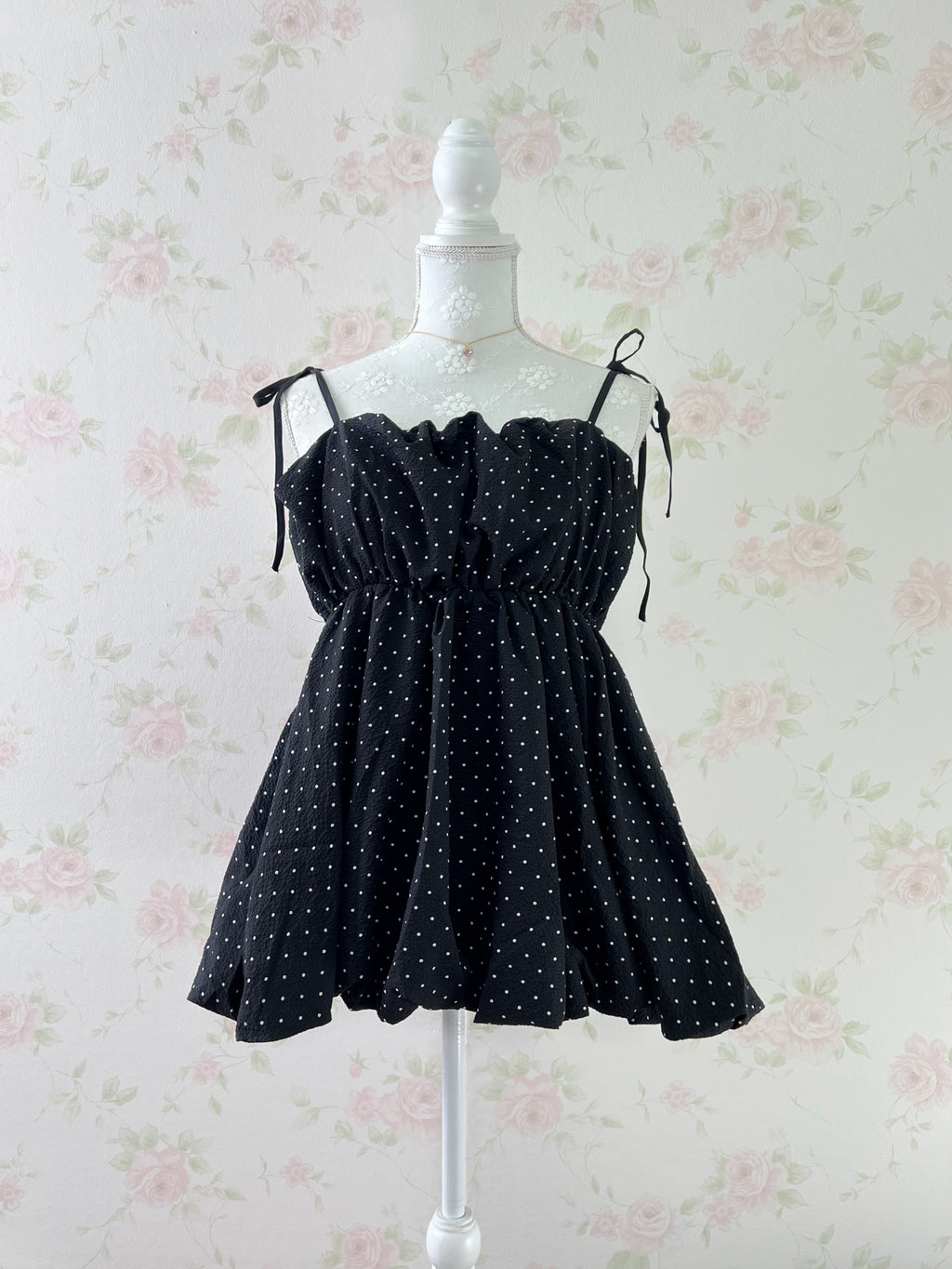Polka Dot Balloon Tunic Top  (Black)