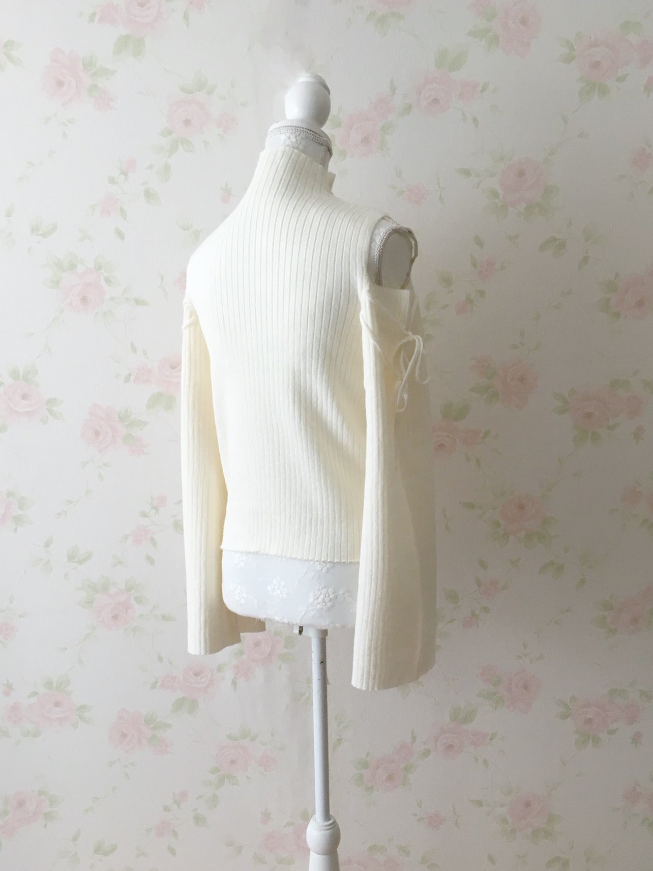 Open Shoulder String Sweater (Ivory)