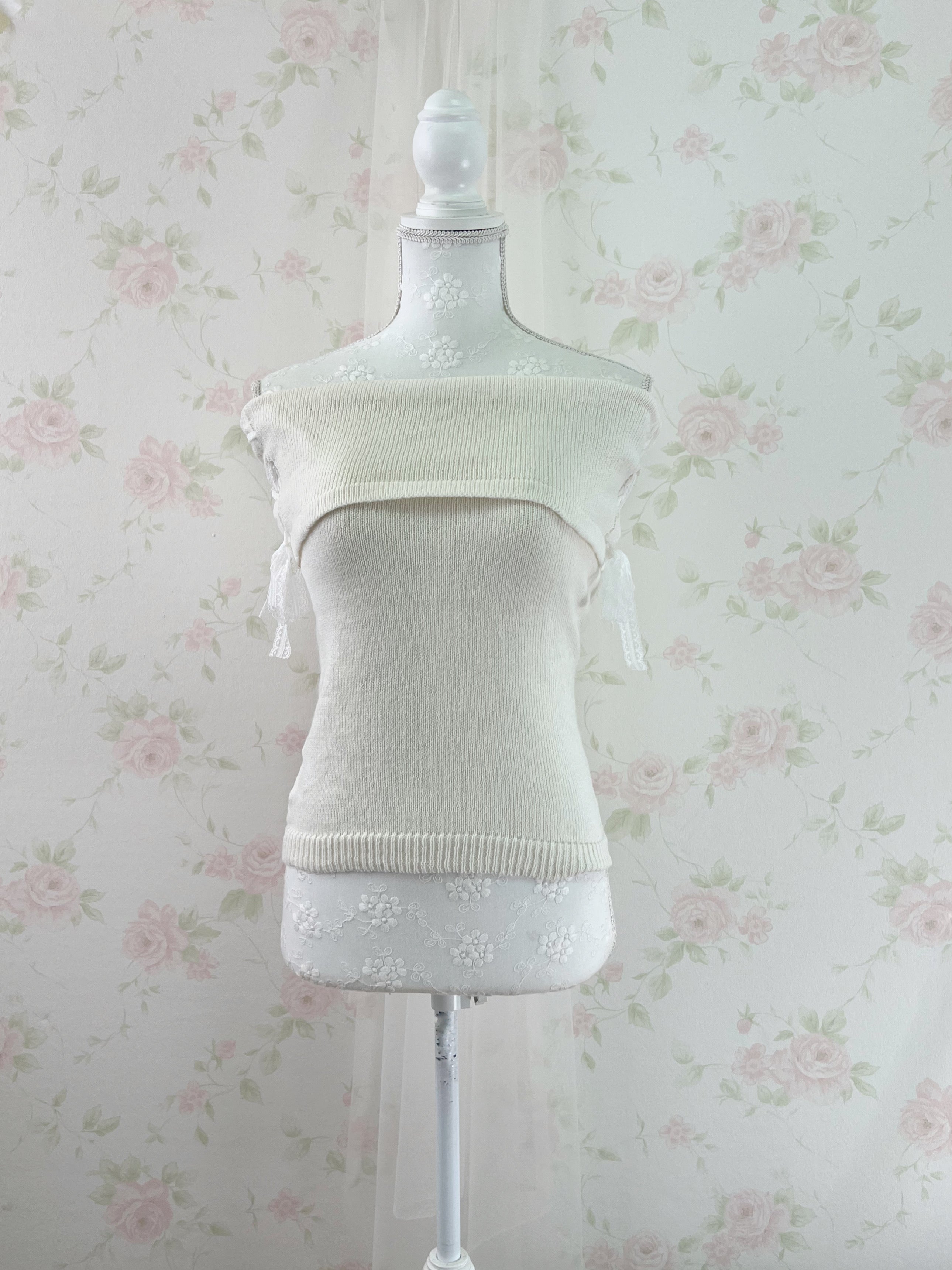 Lacy Side Laced Up Knit Top (Ivory)
