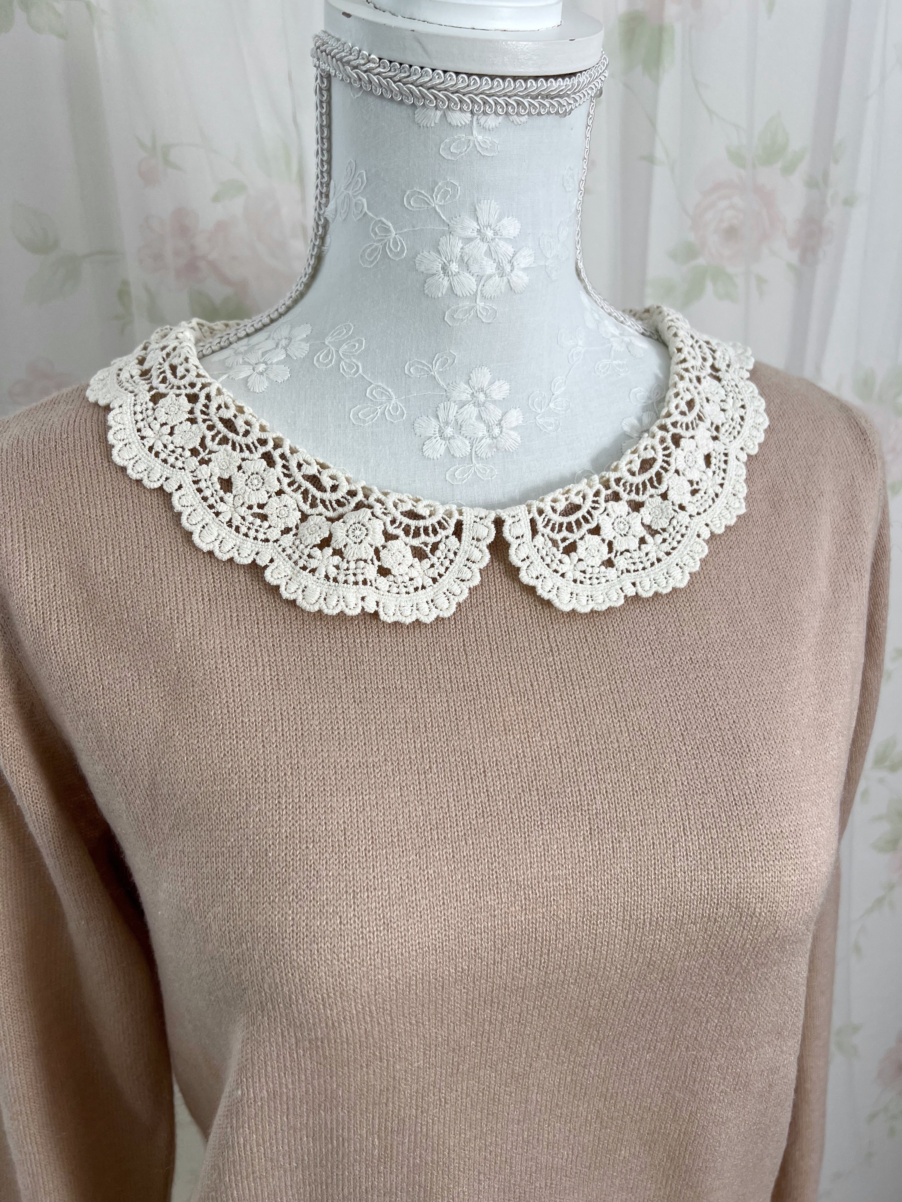 earth music & ecology Lace Collar Knit Top (Milk Tea)