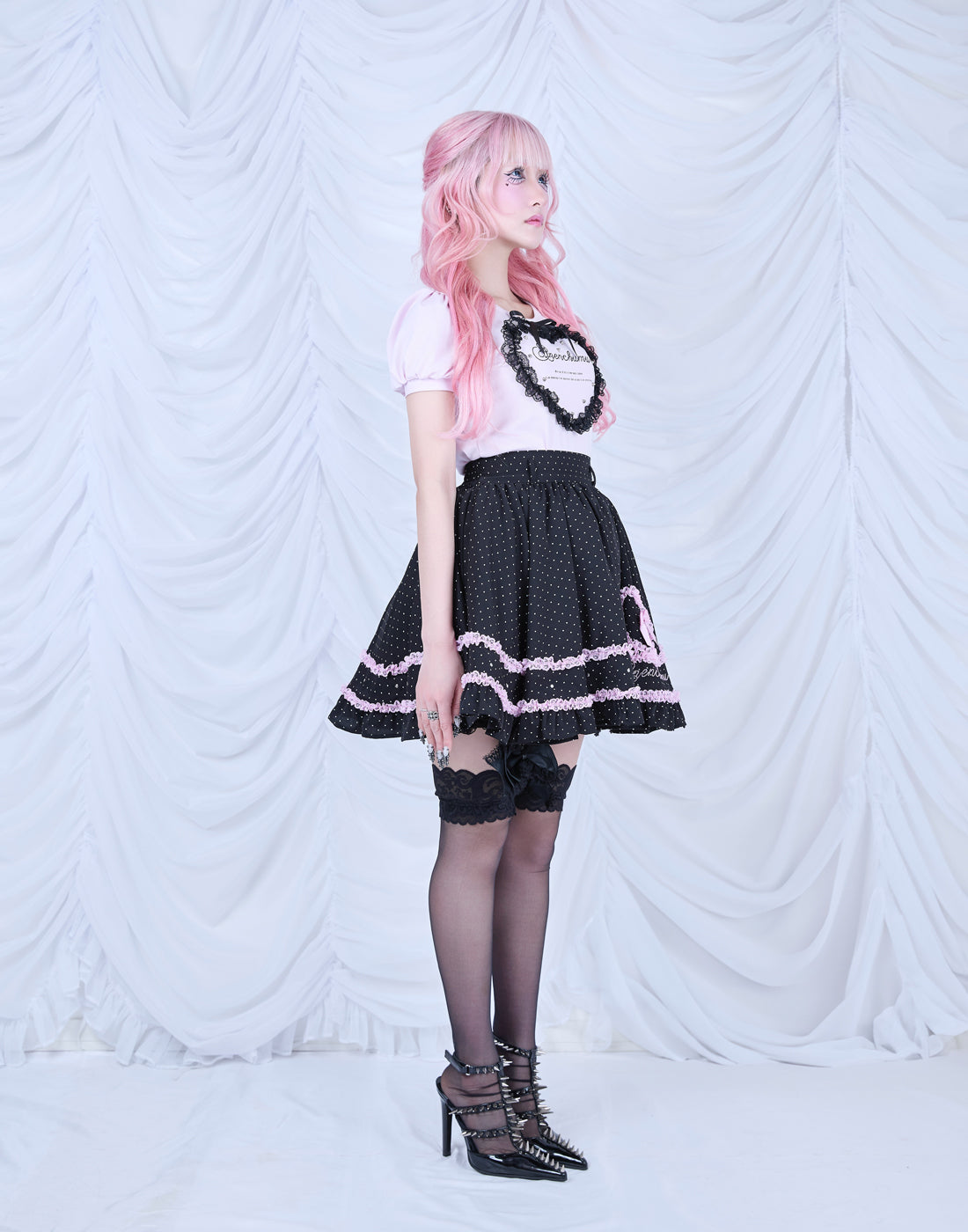 AVENCHUMU Frill heart stone logo Skirt