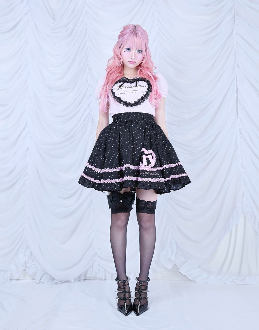 AVENCHUMU Frill heart stone logo Skirt