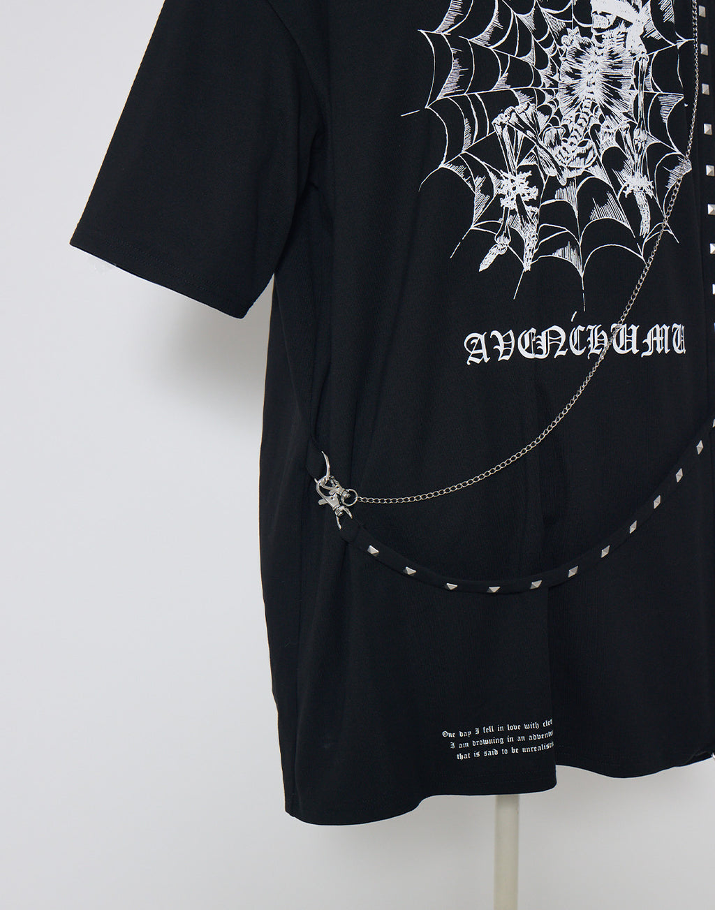 AVENCHUMU Skull illustration print studded cross t-shirt
