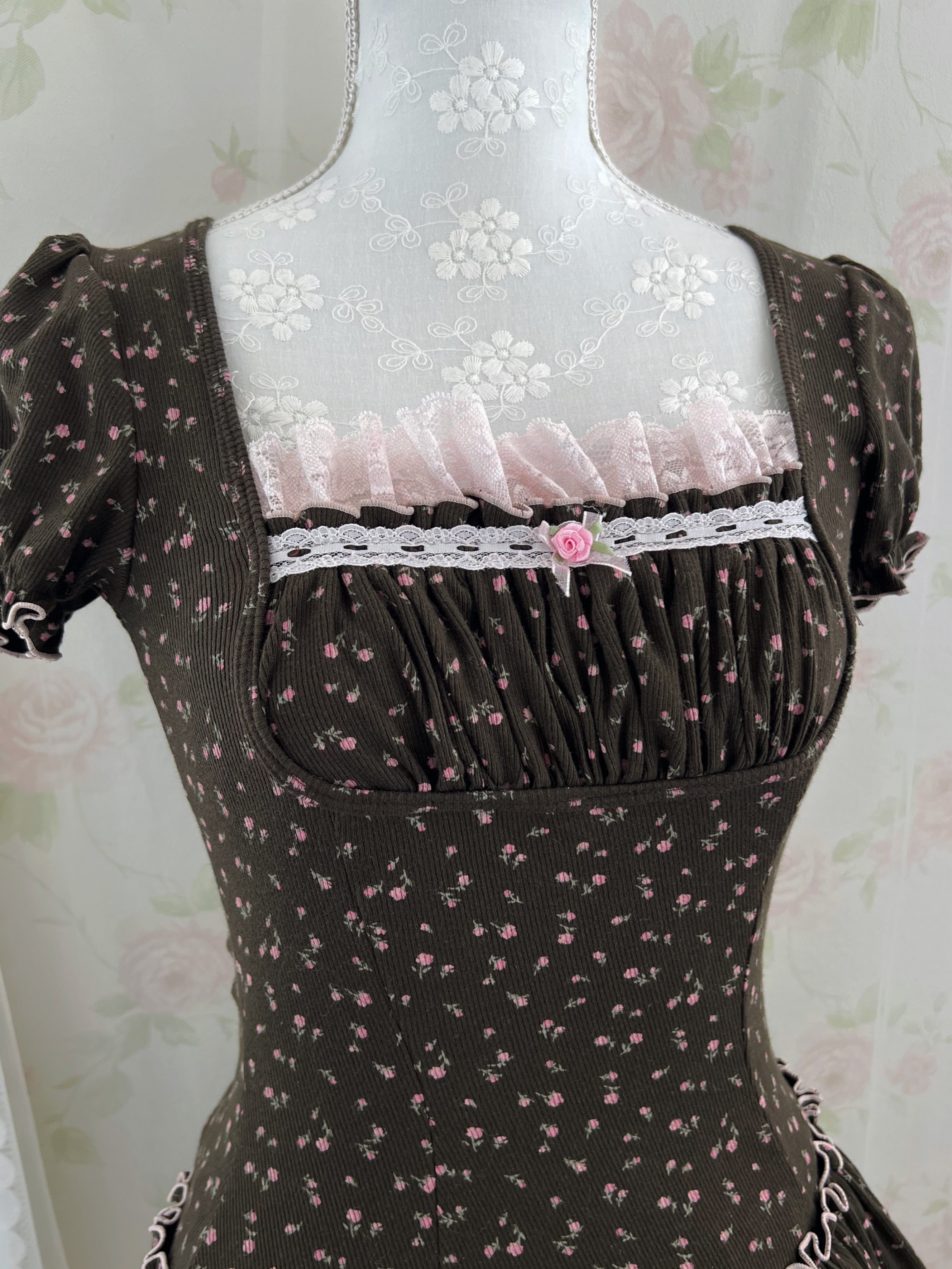 (Pre-order) passion room Petite Floral Doll Dress (Brown)