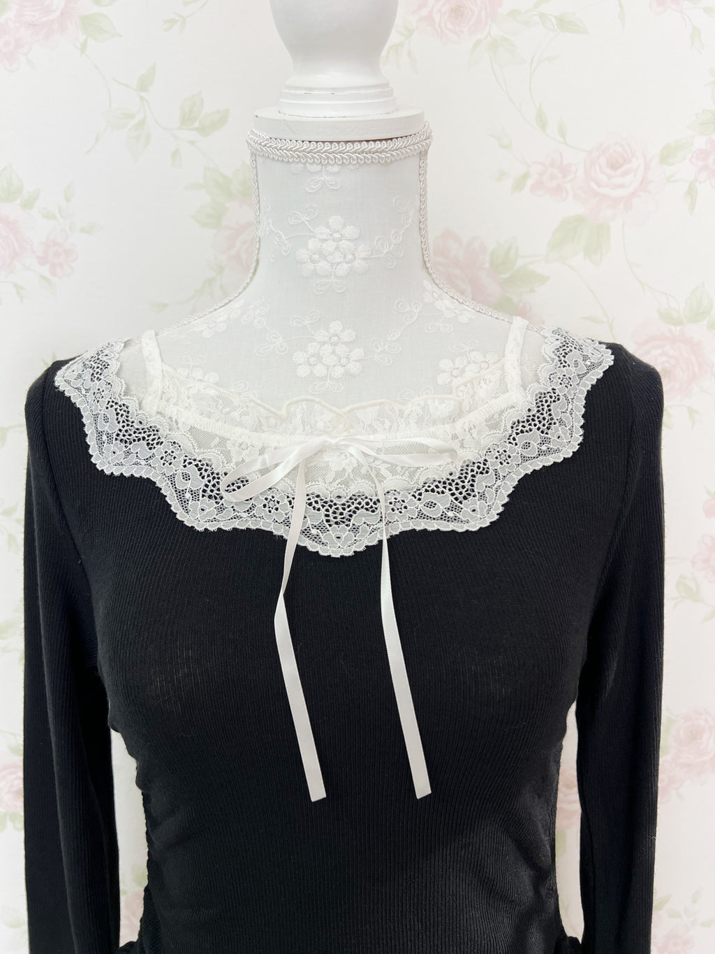 Lacy Layer Like Side String Top (Black)