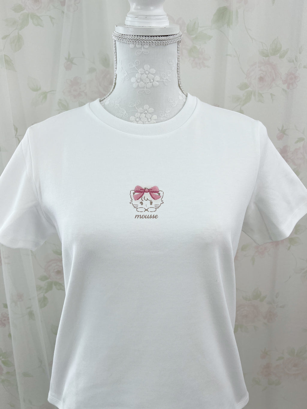 mikko Lil ala mode Embroidery Bow T-Shirt (White)