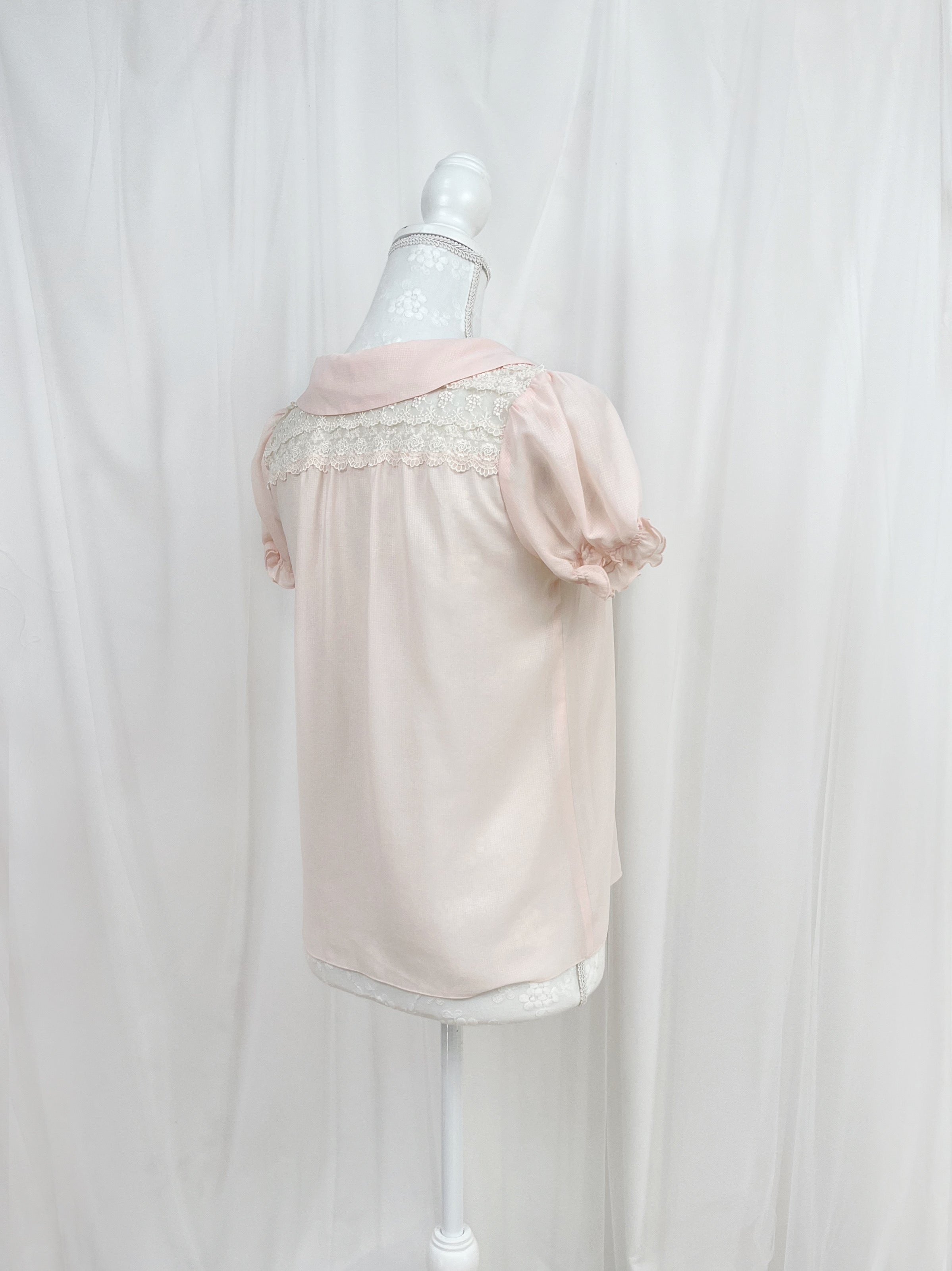 L’EST ROSE Crystal Button Chiffon Blouse (Pink)