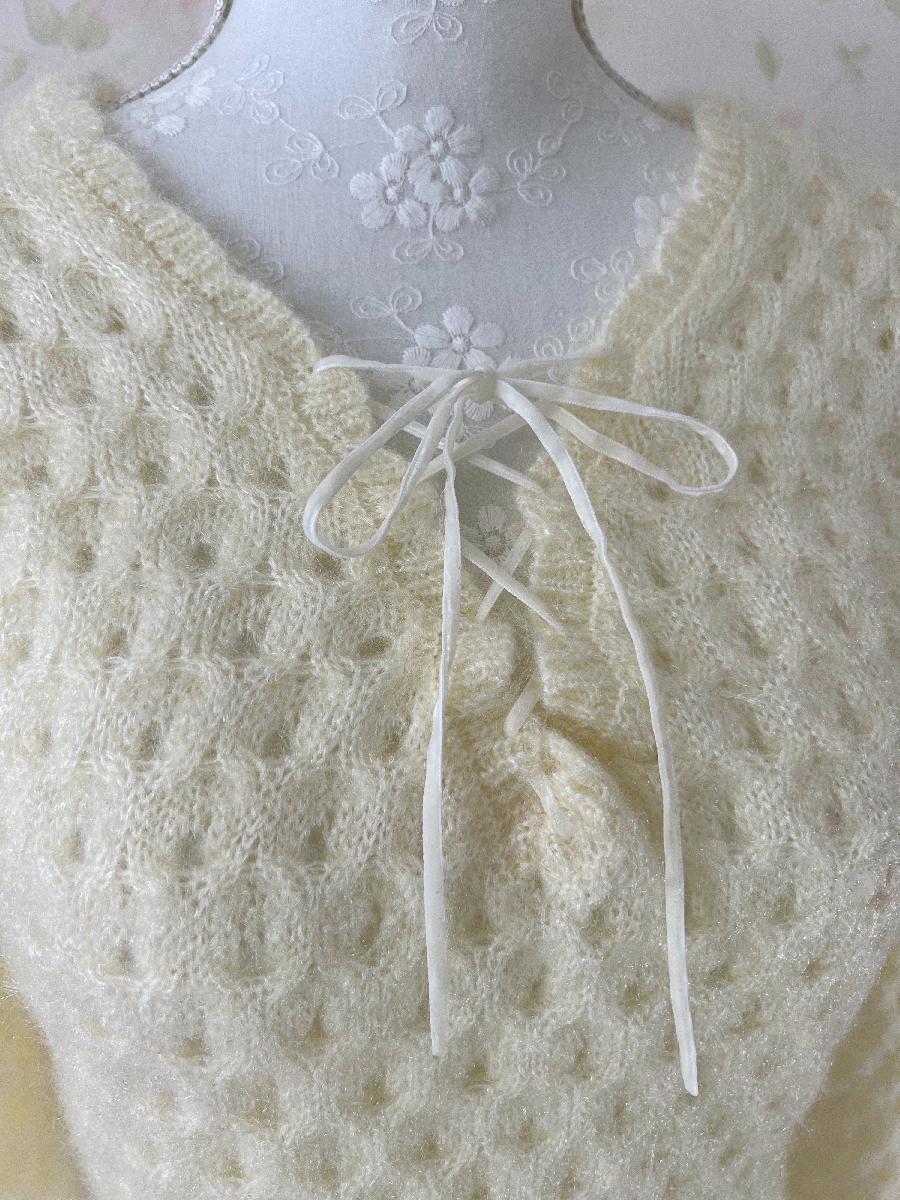 monLily Front Laced Up Sweater (Ivory)