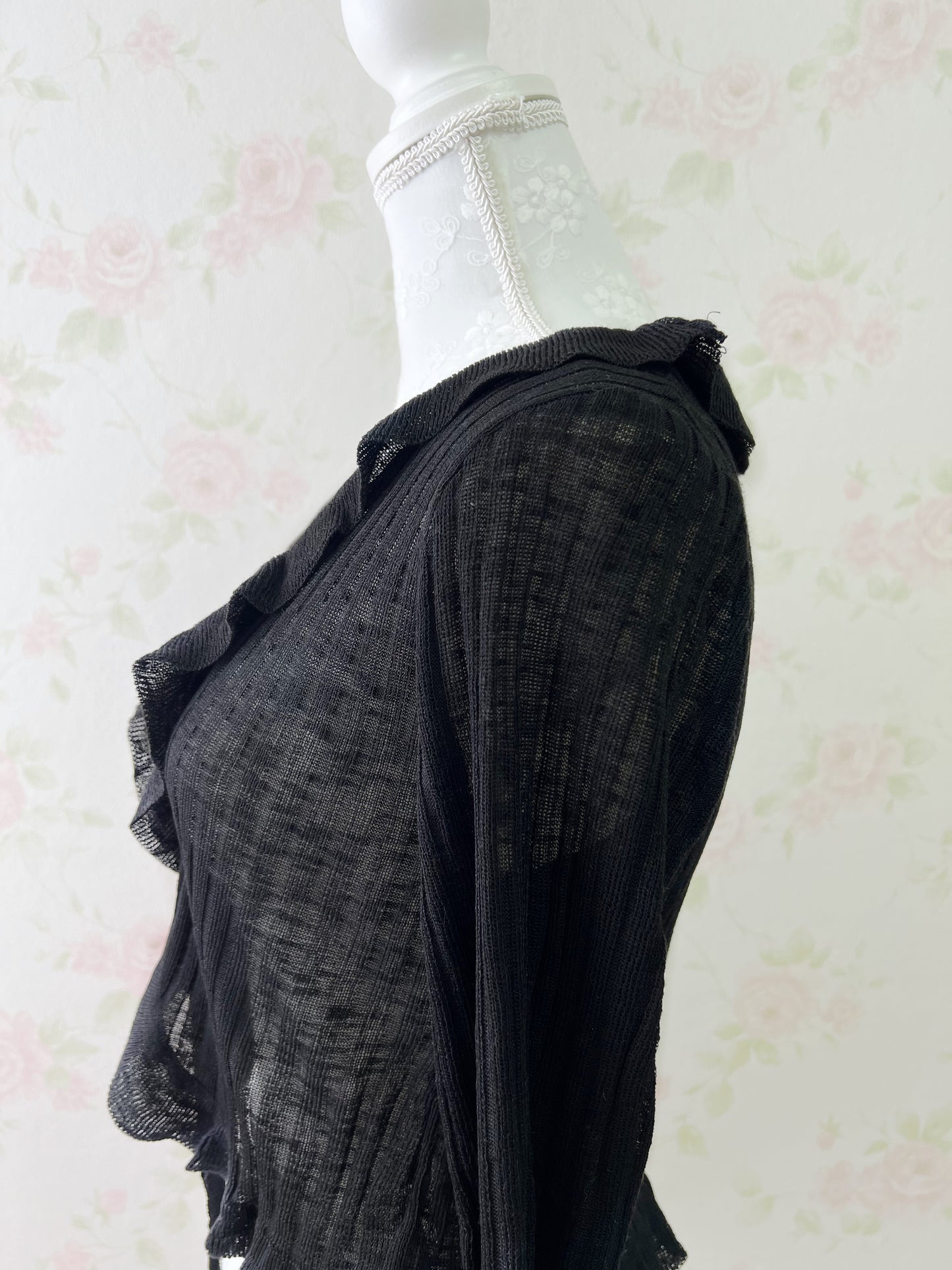 GRL Shoujo Frilled Hem Cardigan (Black)