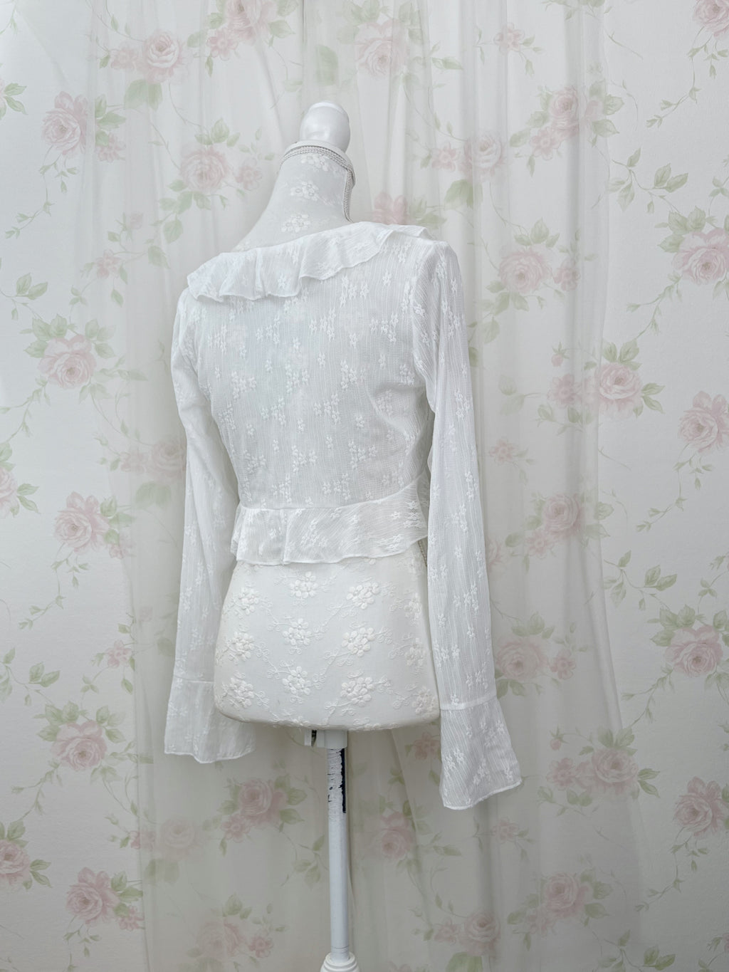 Lacy Front String Cardigan (White)