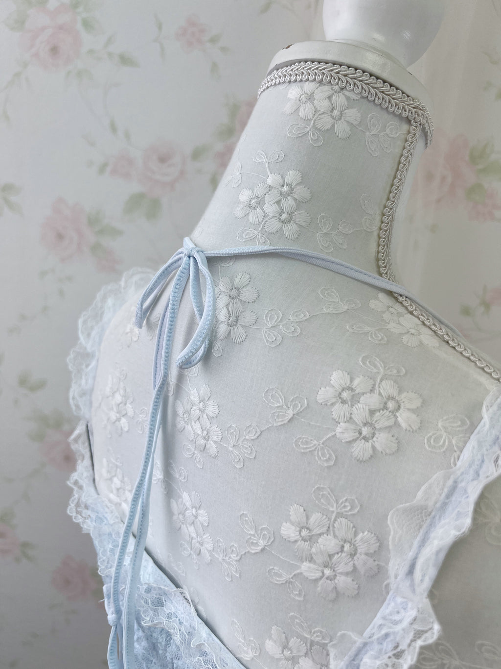 Lacy Halter Neck Camisole (Blue)