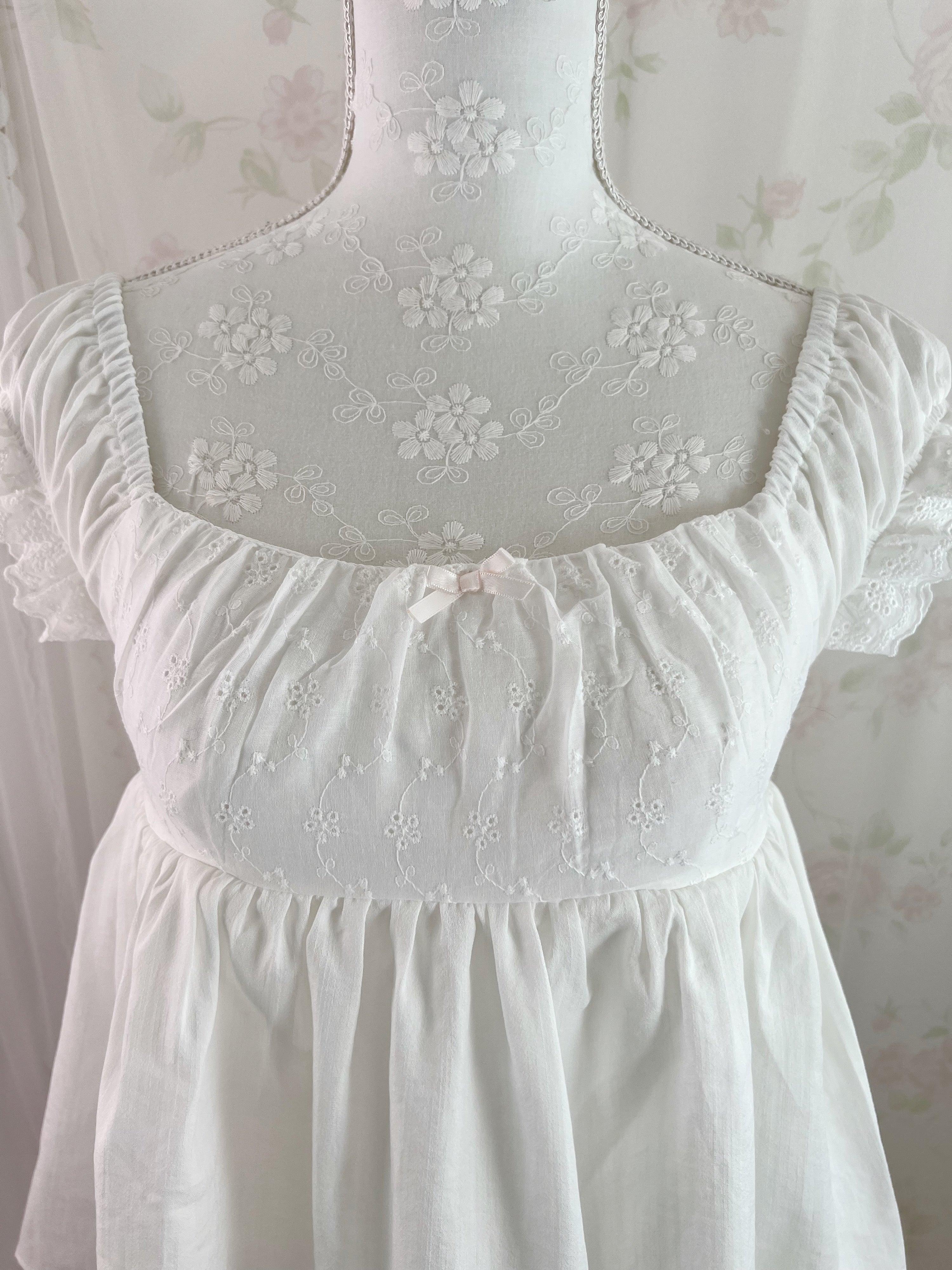 1998beforethedawn Bella Top