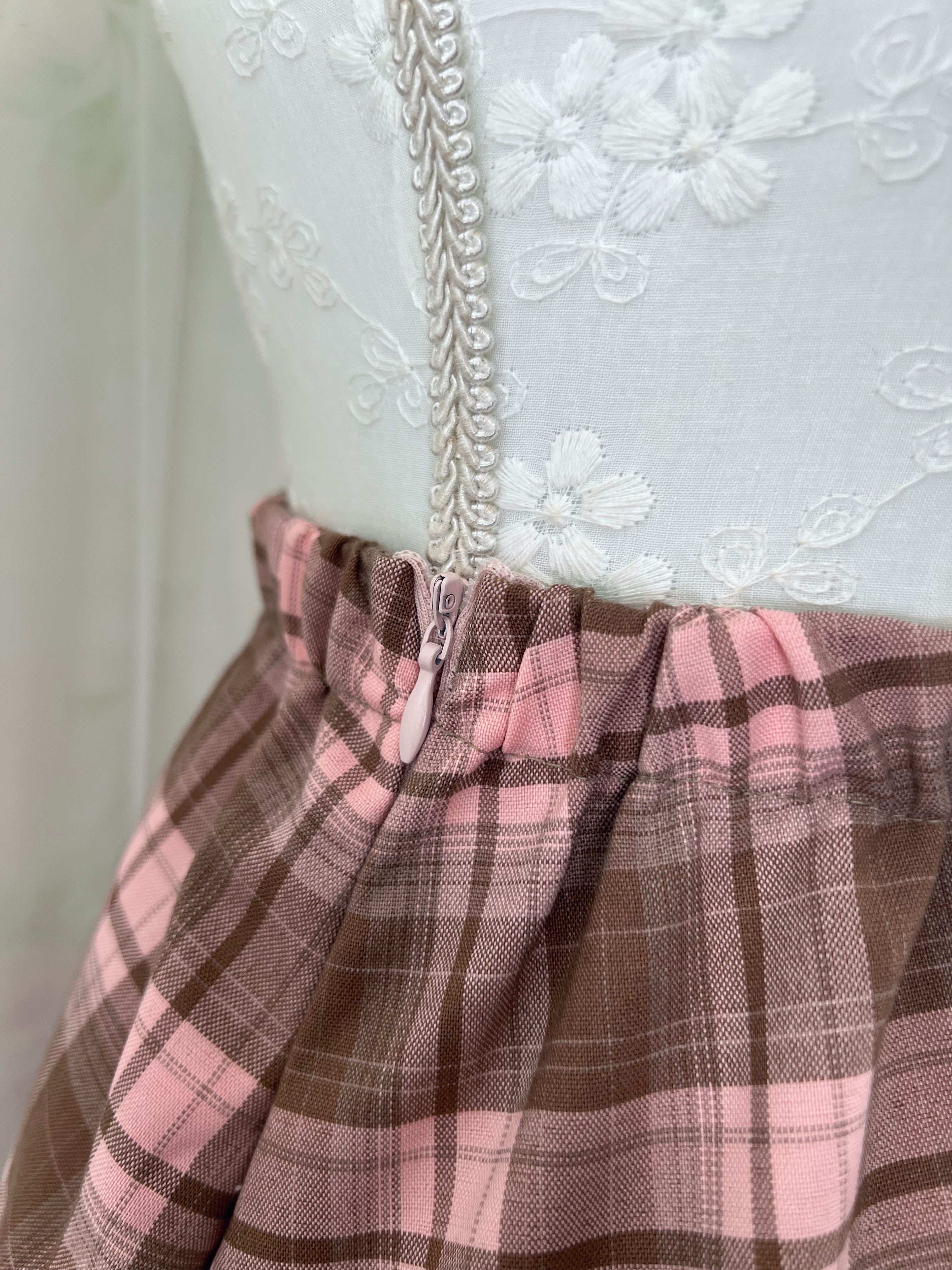 (Pre-order) Evori Glow Berry Skirt