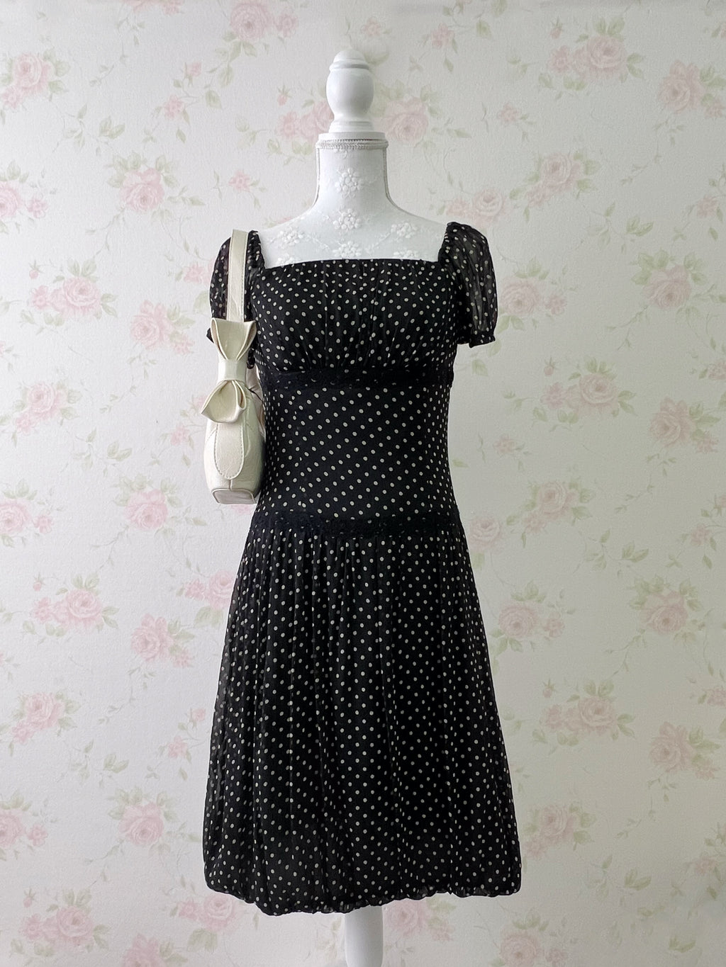 IMAGE Dot Balloon Hem Dress