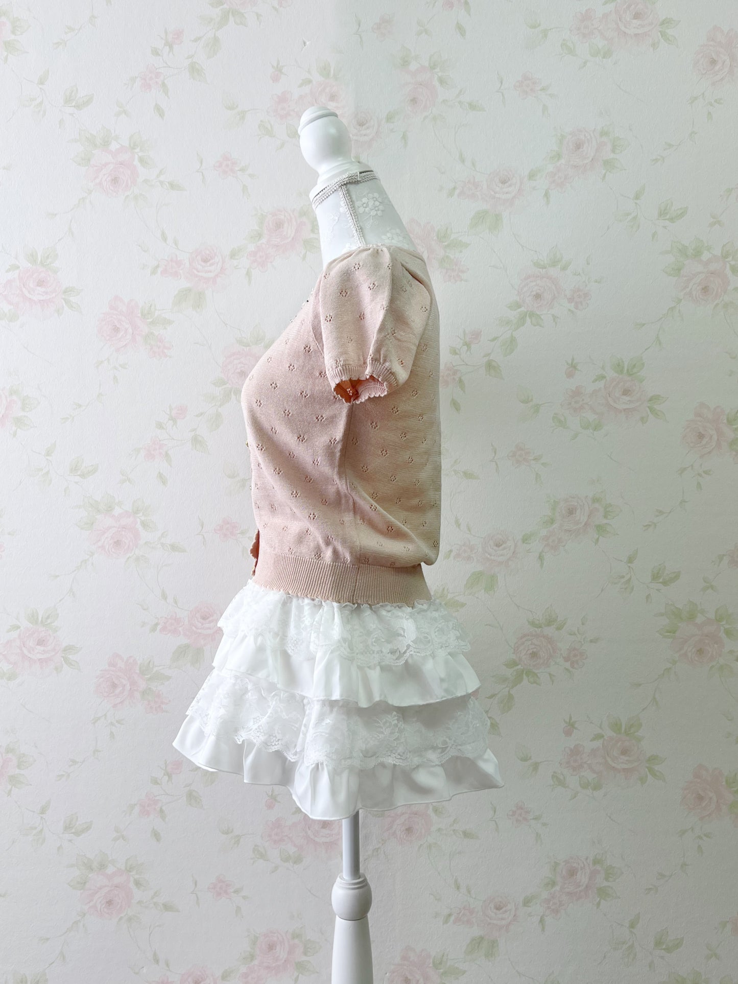 Prime Pattern Lame Shiny Fabric Beaded Cardigan (Pink Beige)