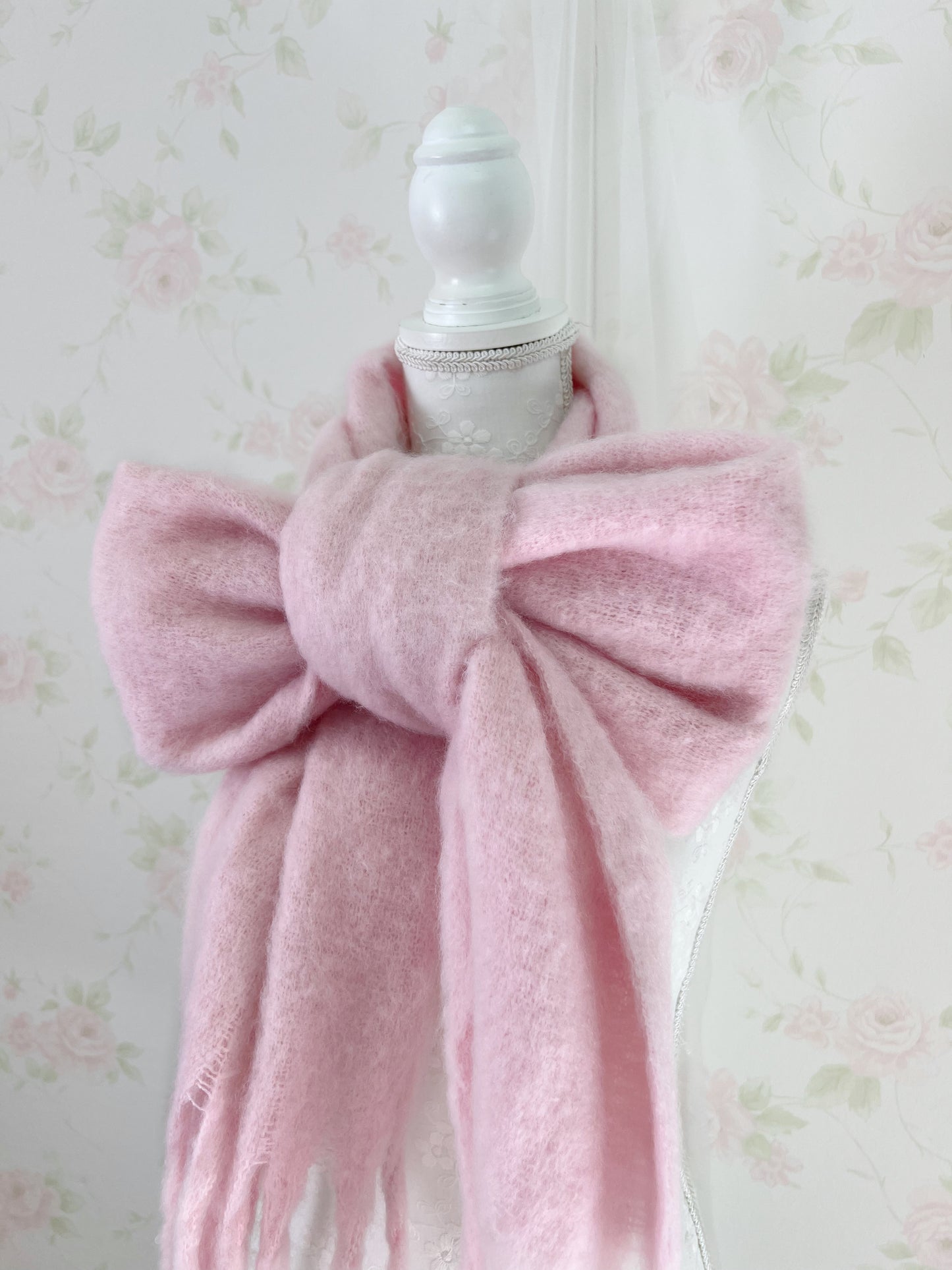 Shoujo Soft Scarf (Candy Pink)