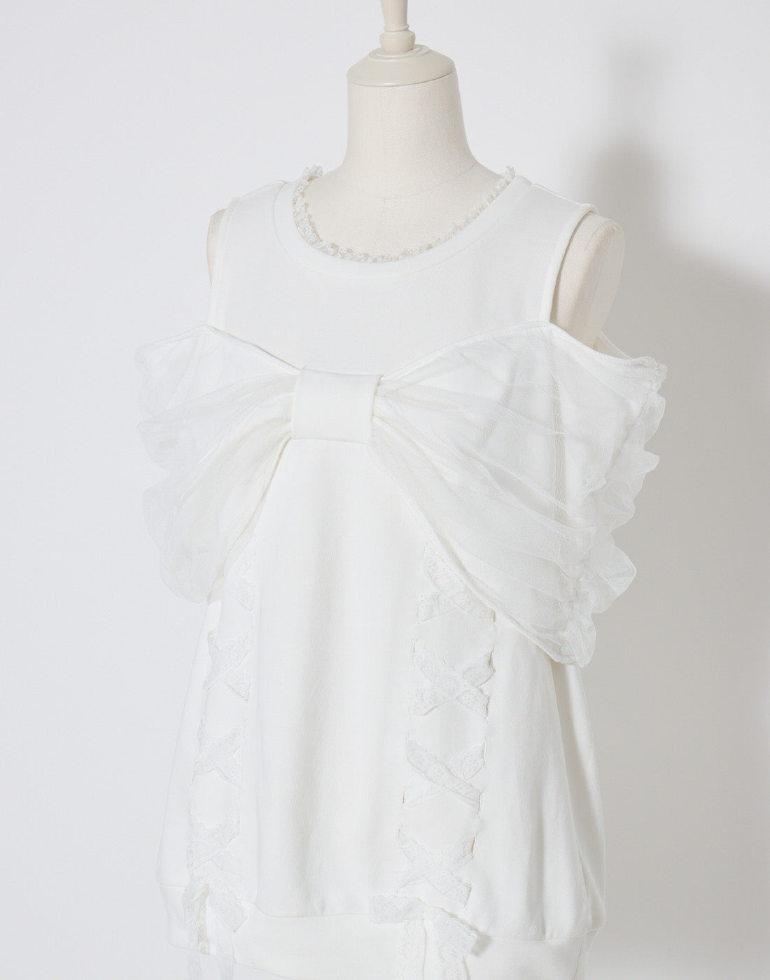 mellfy memory Tulle Ribbon Shoulder Sweat Tunic