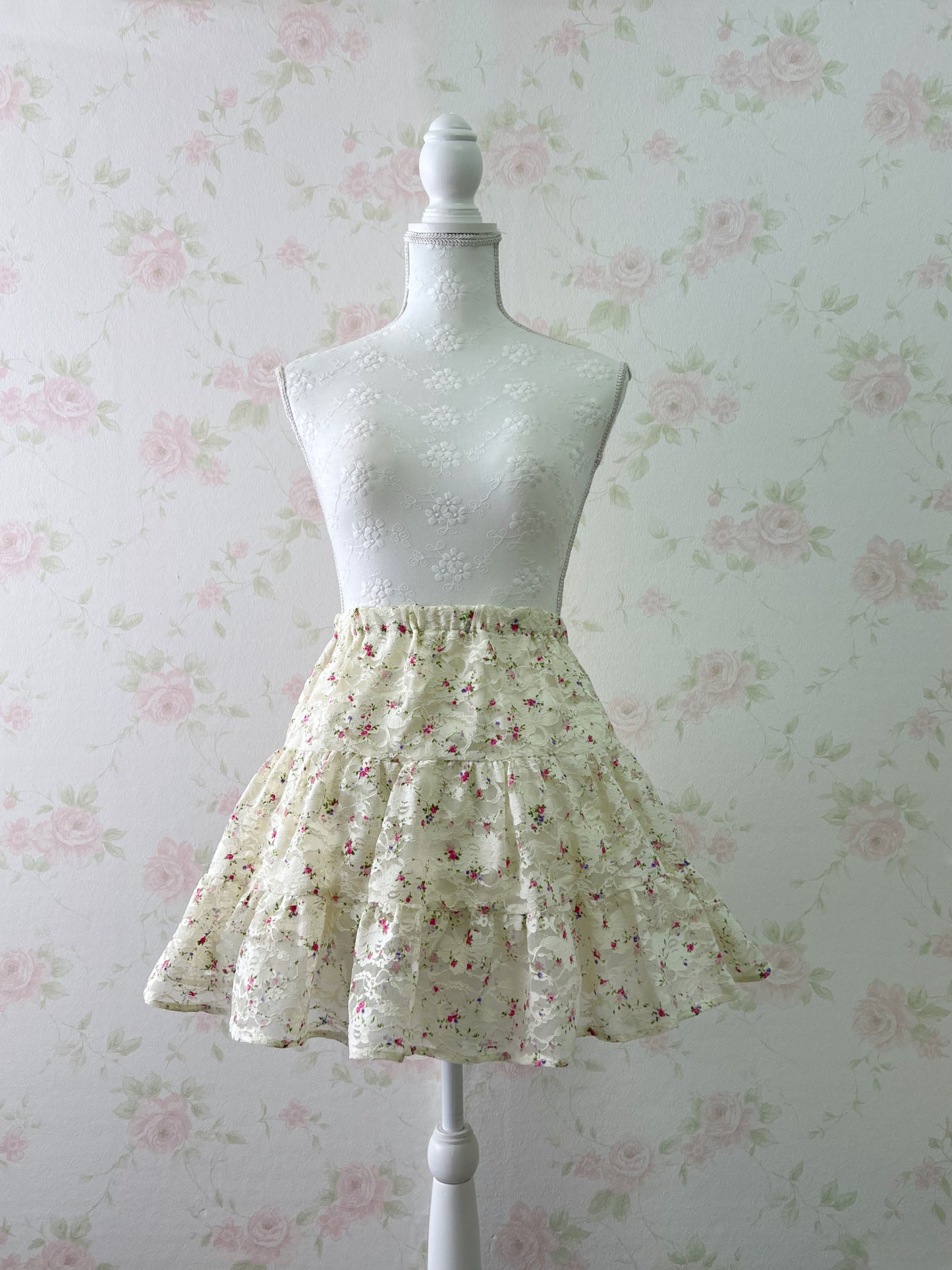 dazzlin Lace Petite Floral Skirt (Ivory)
