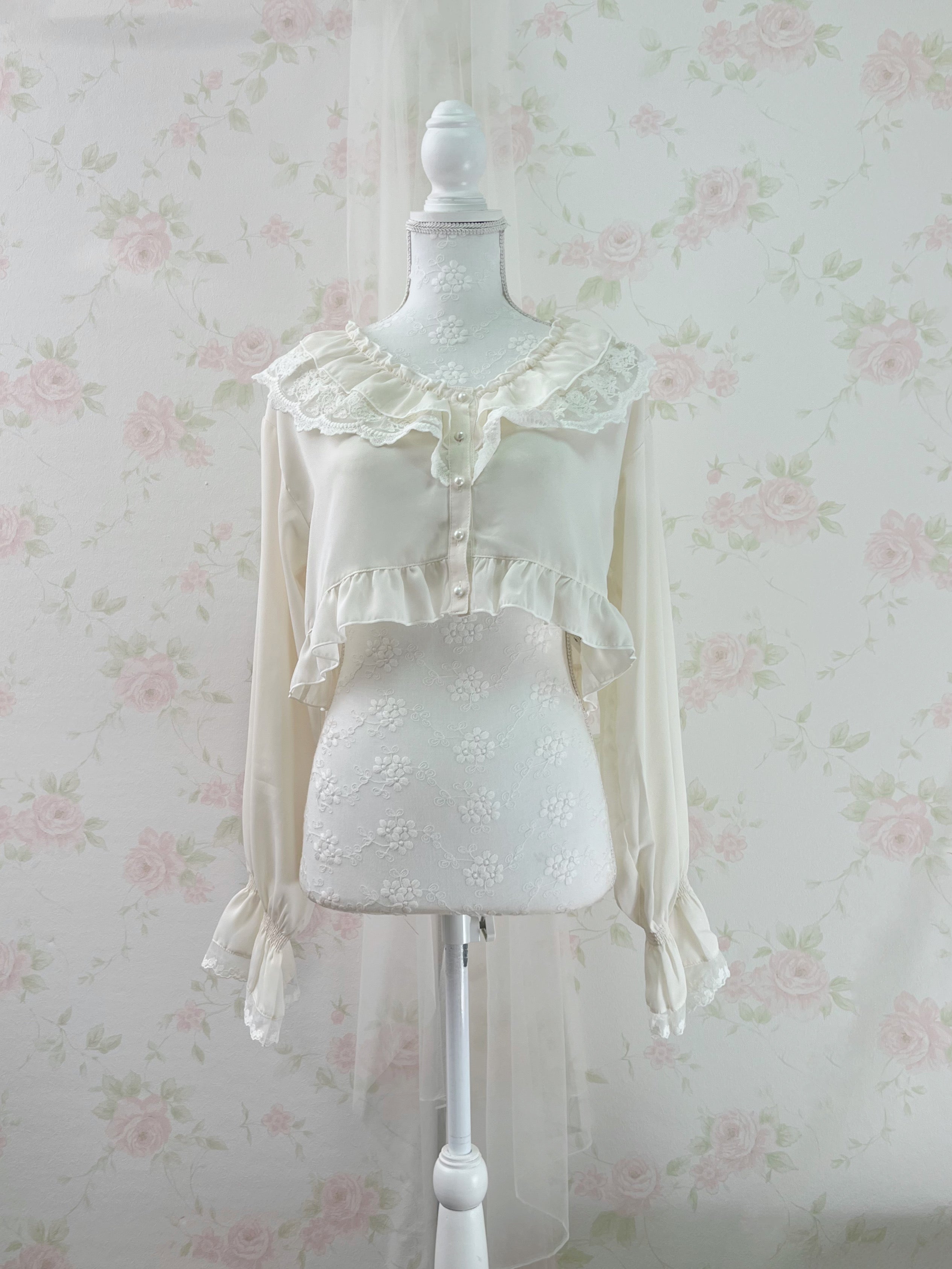 axes femme Lacy Bolero Blouse (Ivory)