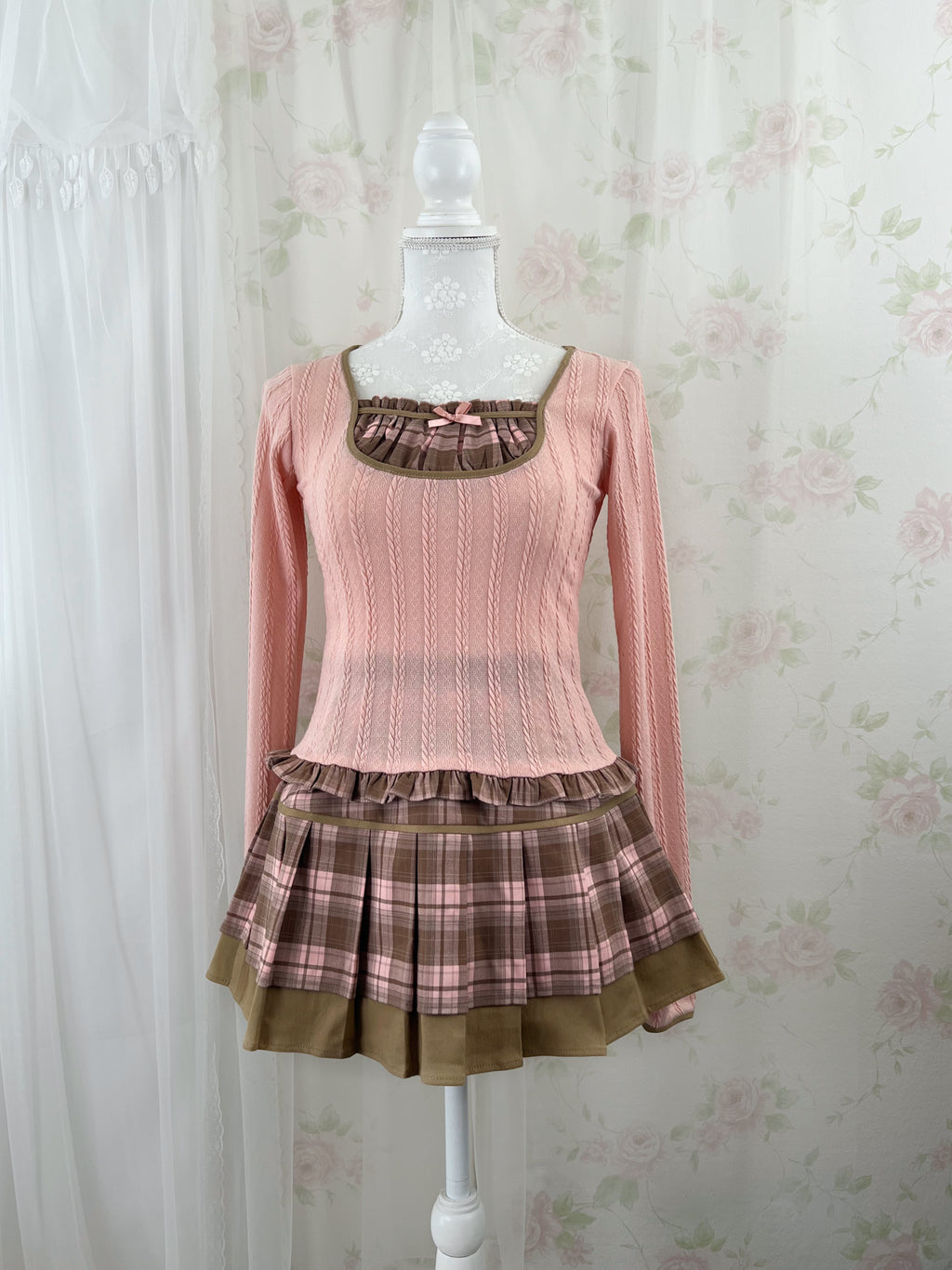 (Pre-order) Evori Glow Berry Skirt